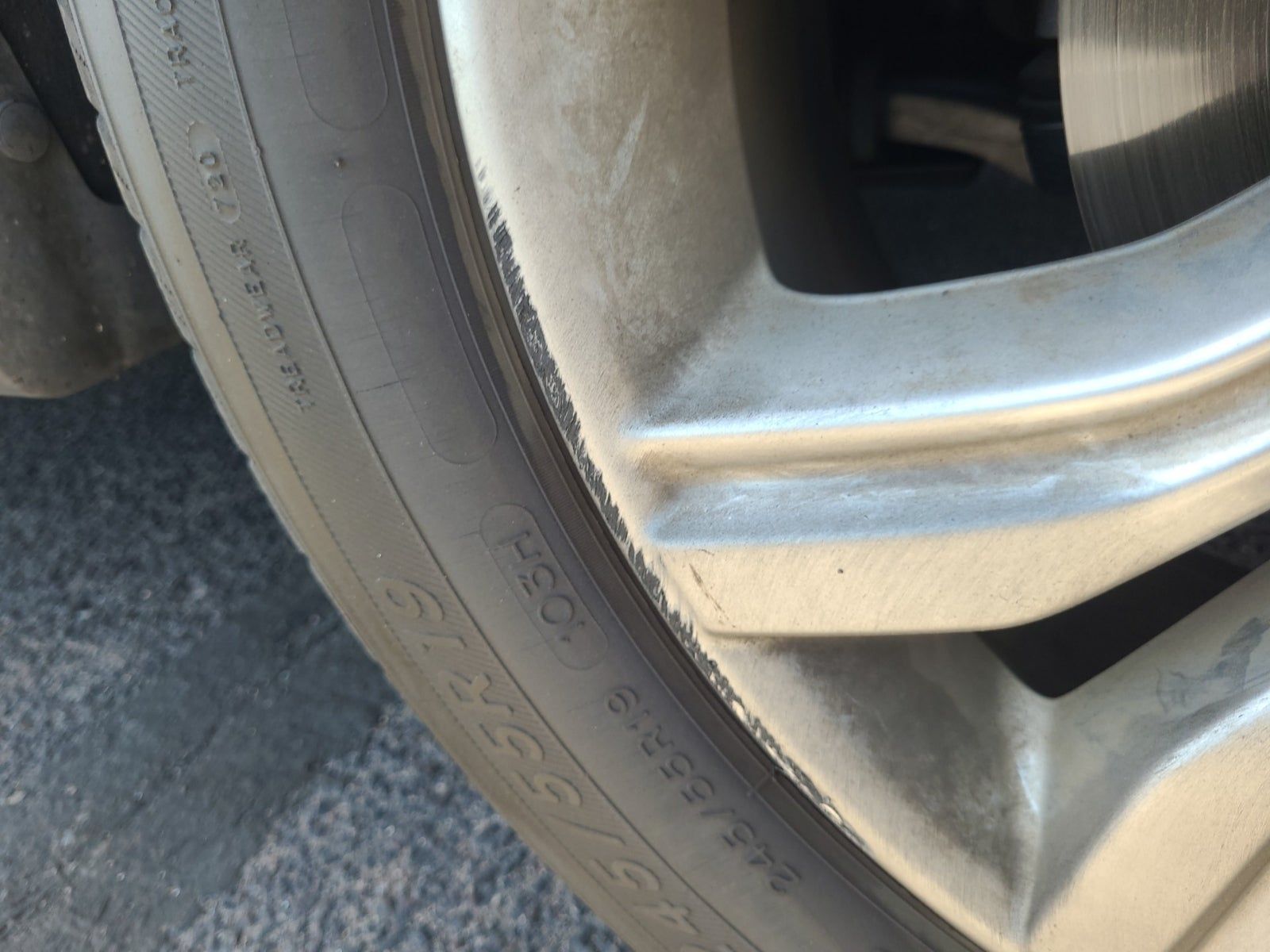 2019 Ford Edge Titanium FWD