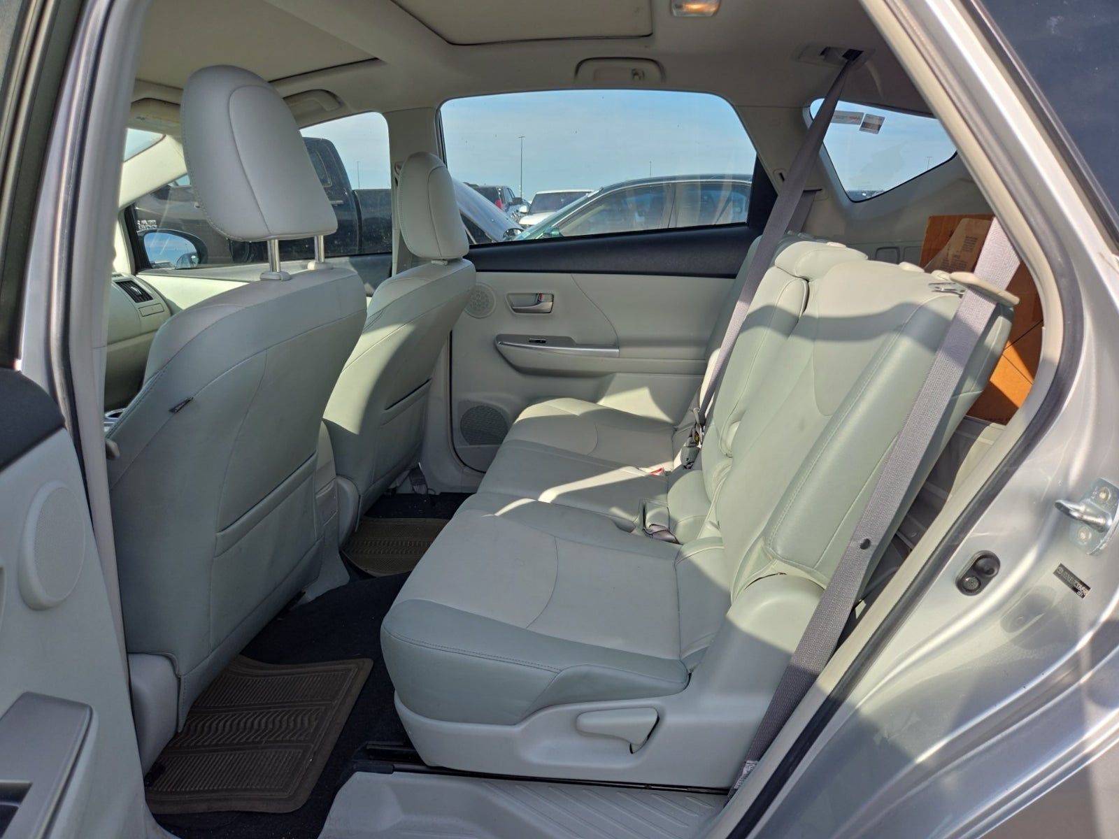2012 Toyota Prius v Five FWD