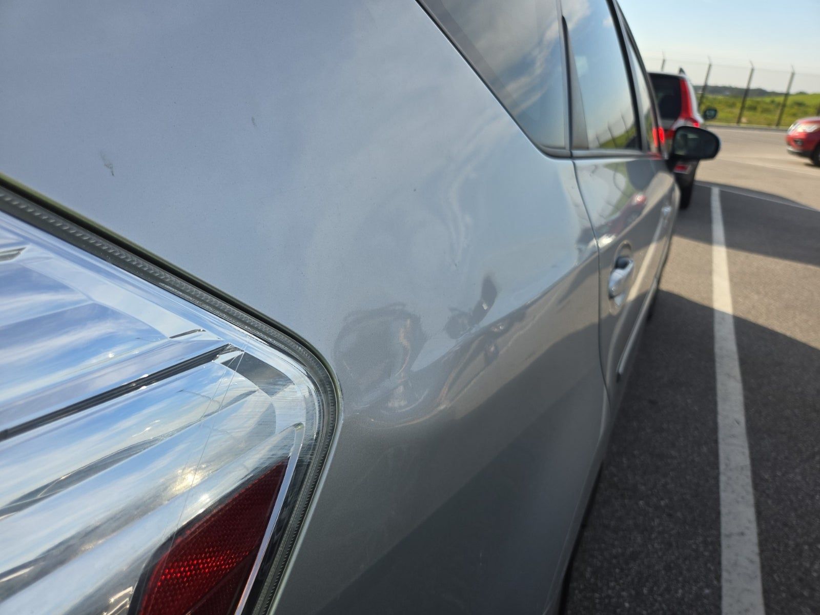 2012 Toyota Prius v Five FWD