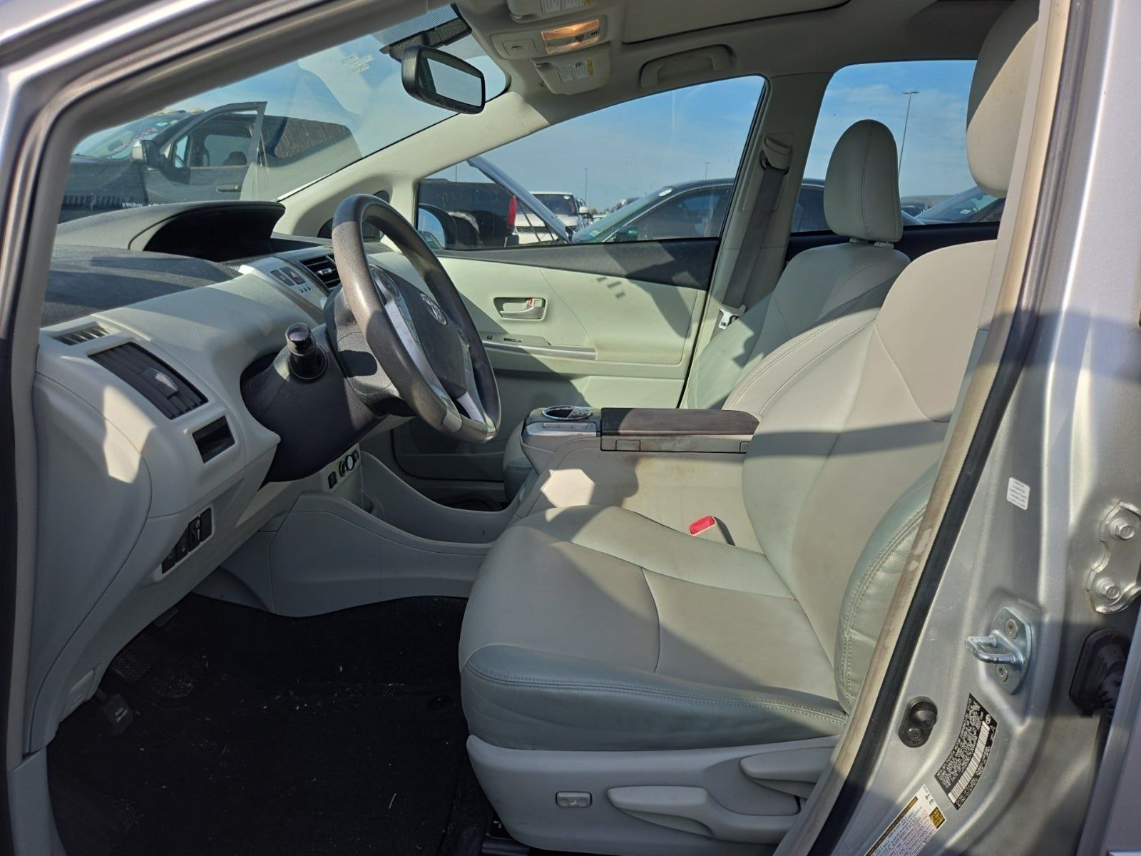 2012 Toyota Prius v Five FWD