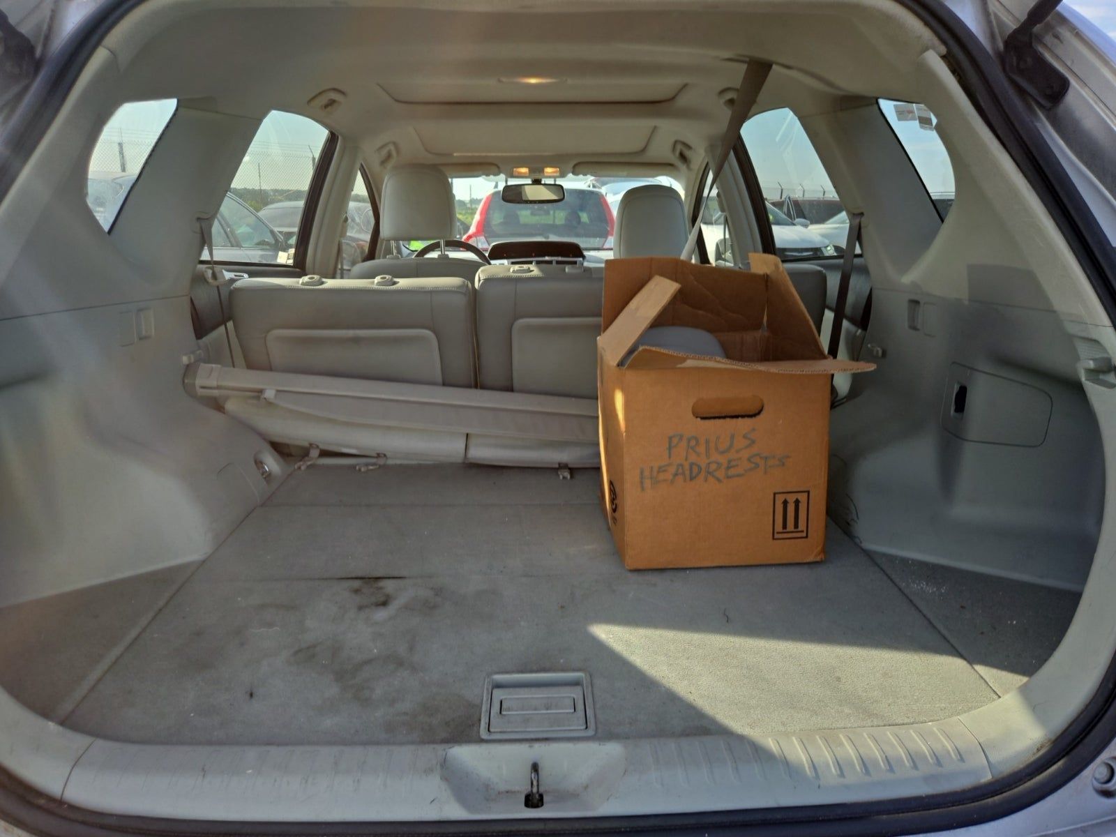 2012 Toyota Prius v Five FWD
