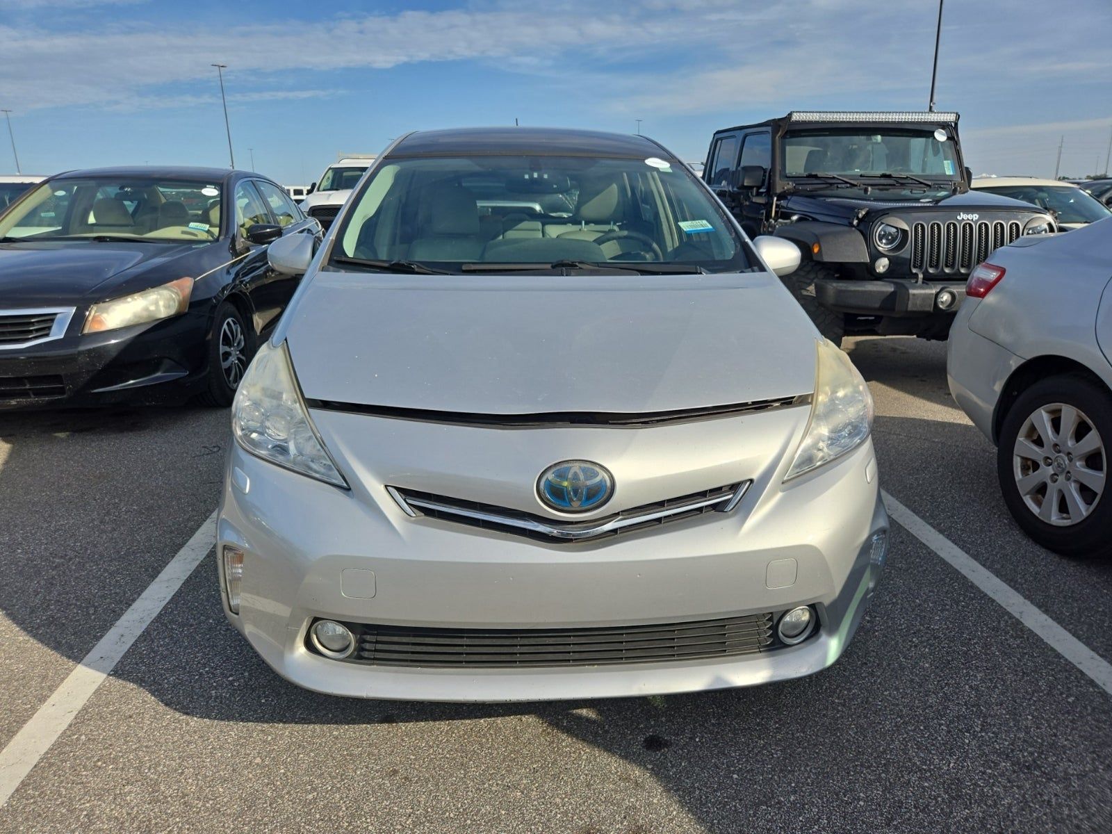 2012 Toyota Prius v Five FWD