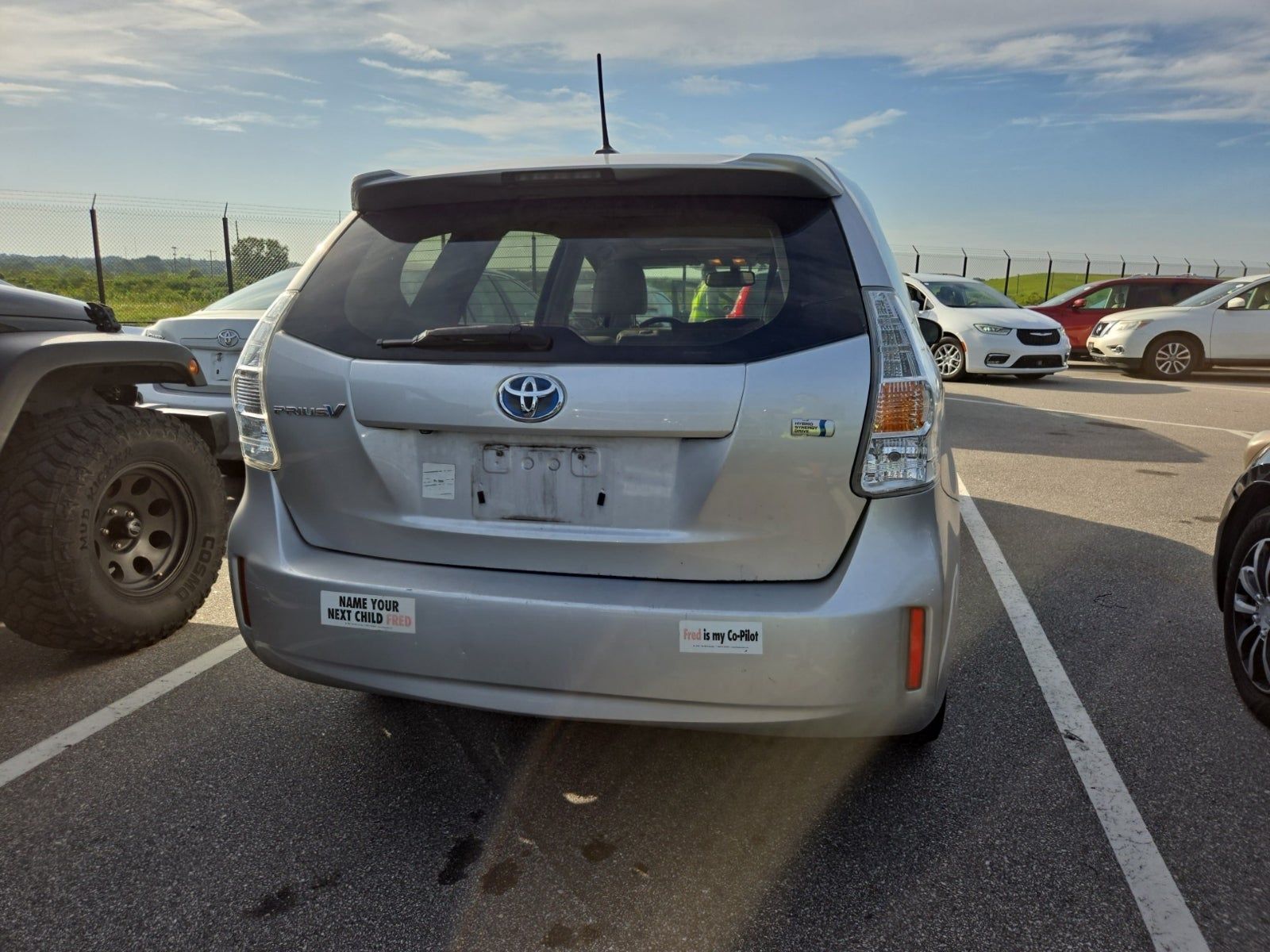 2012 Toyota Prius v Five FWD