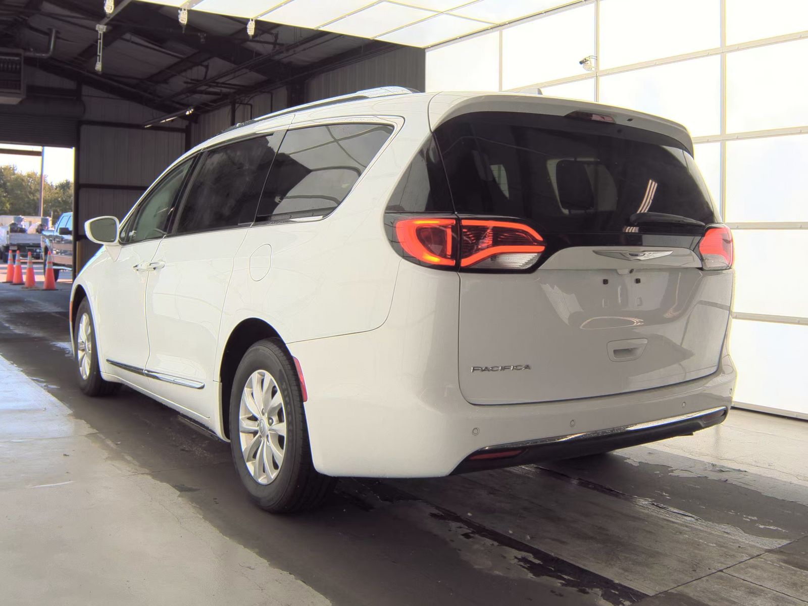 2019 Chrysler Pacifica Touring L FWD