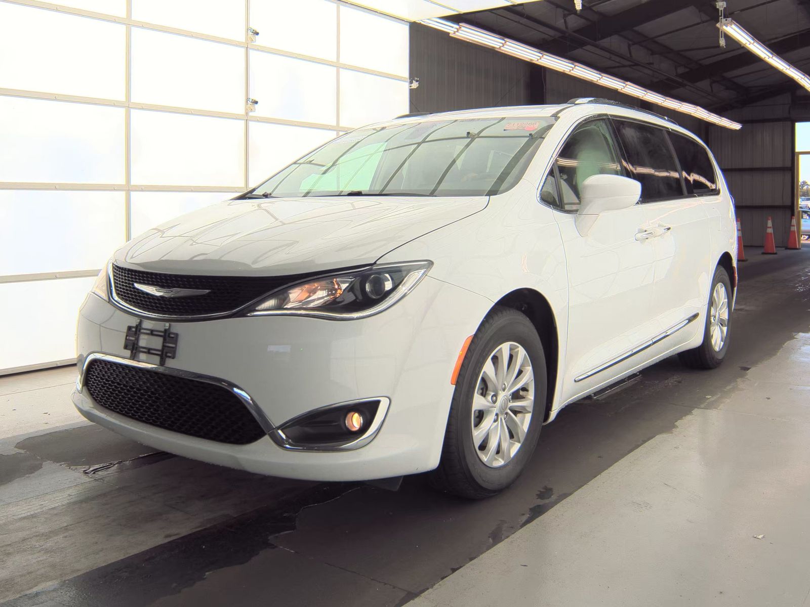 2019 Chrysler Pacifica Touring L FWD