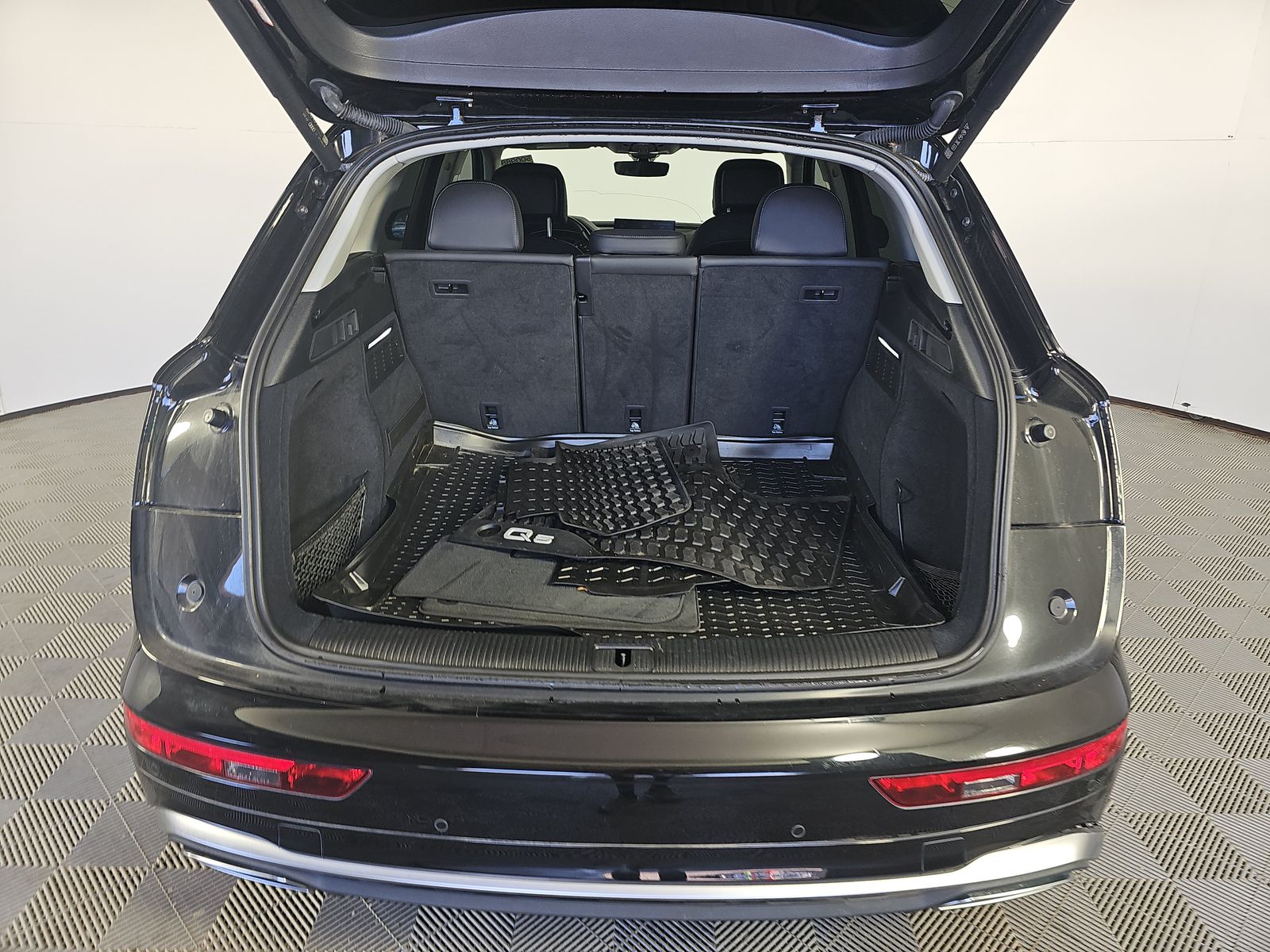 2023 Audi Q5 S line Premium AWD