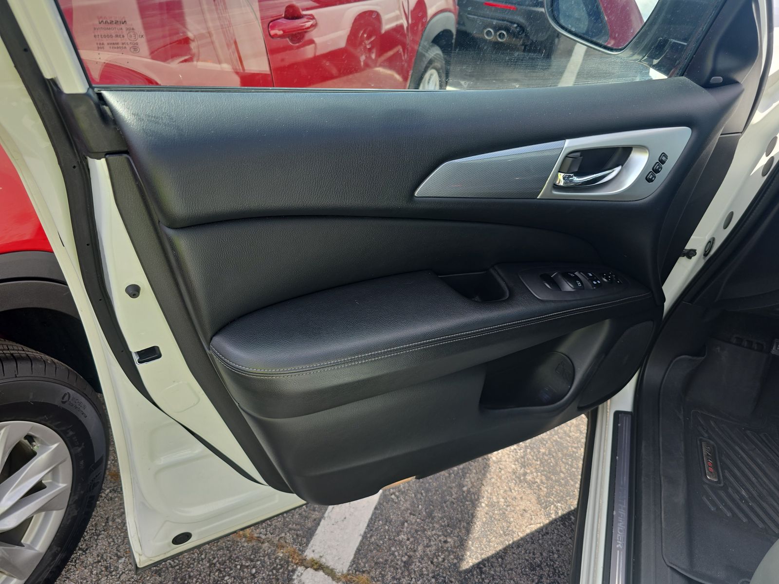 2020 Nissan Pathfinder SL AWD