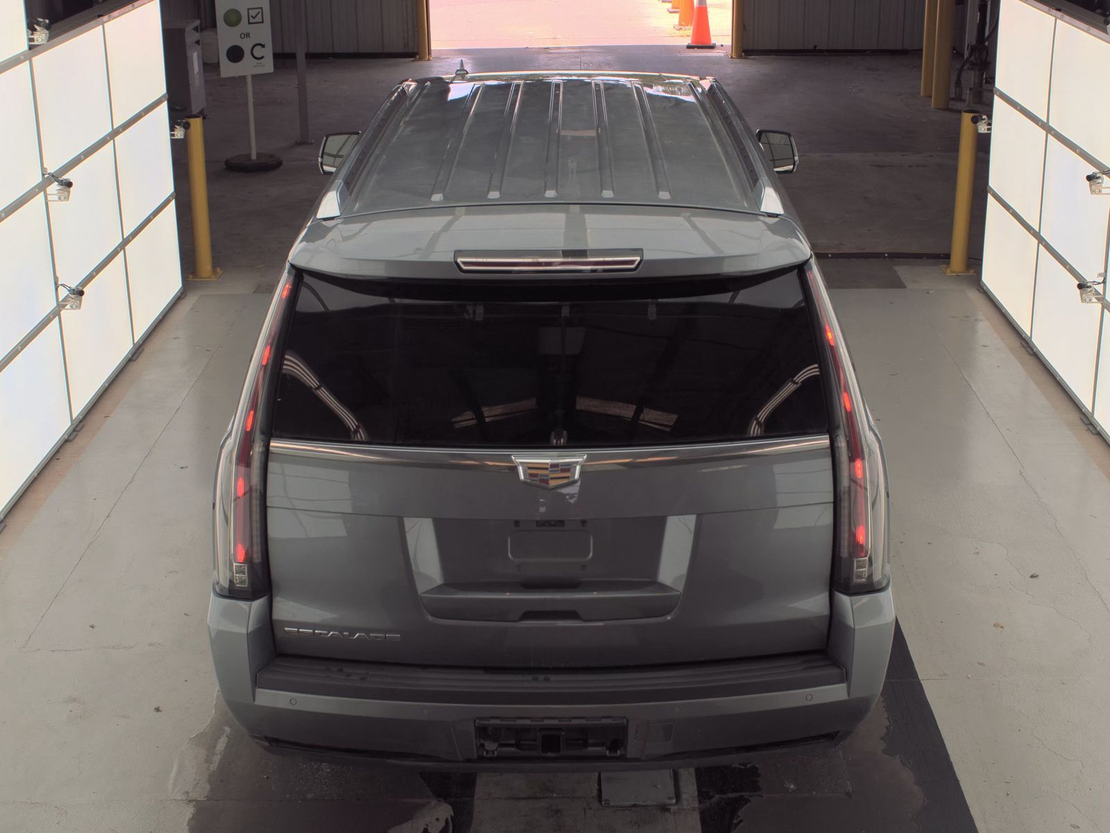 2019 Cadillac Escalade ESV Luxury RWD