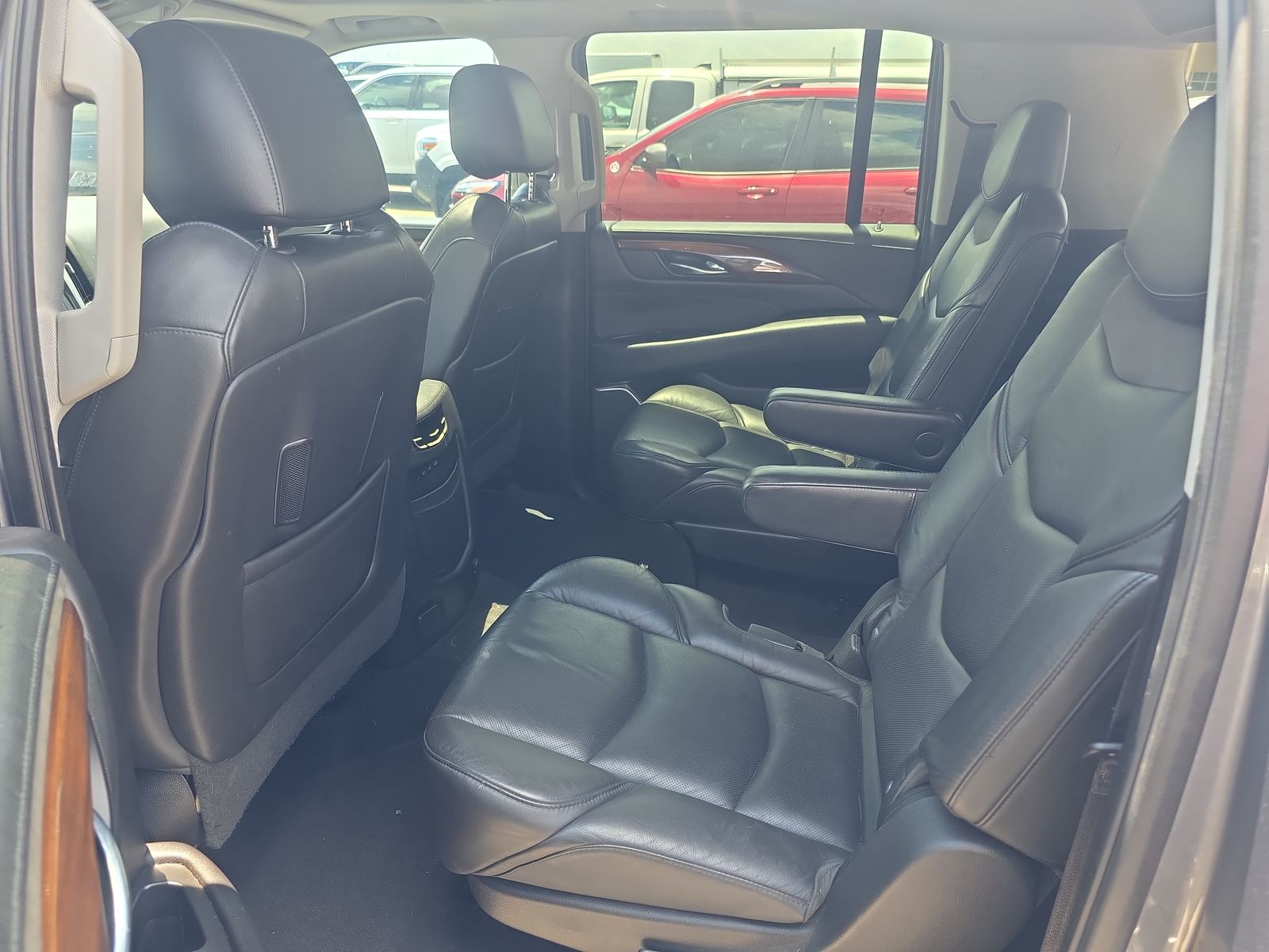 2019 Cadillac Escalade ESV Luxury RWD