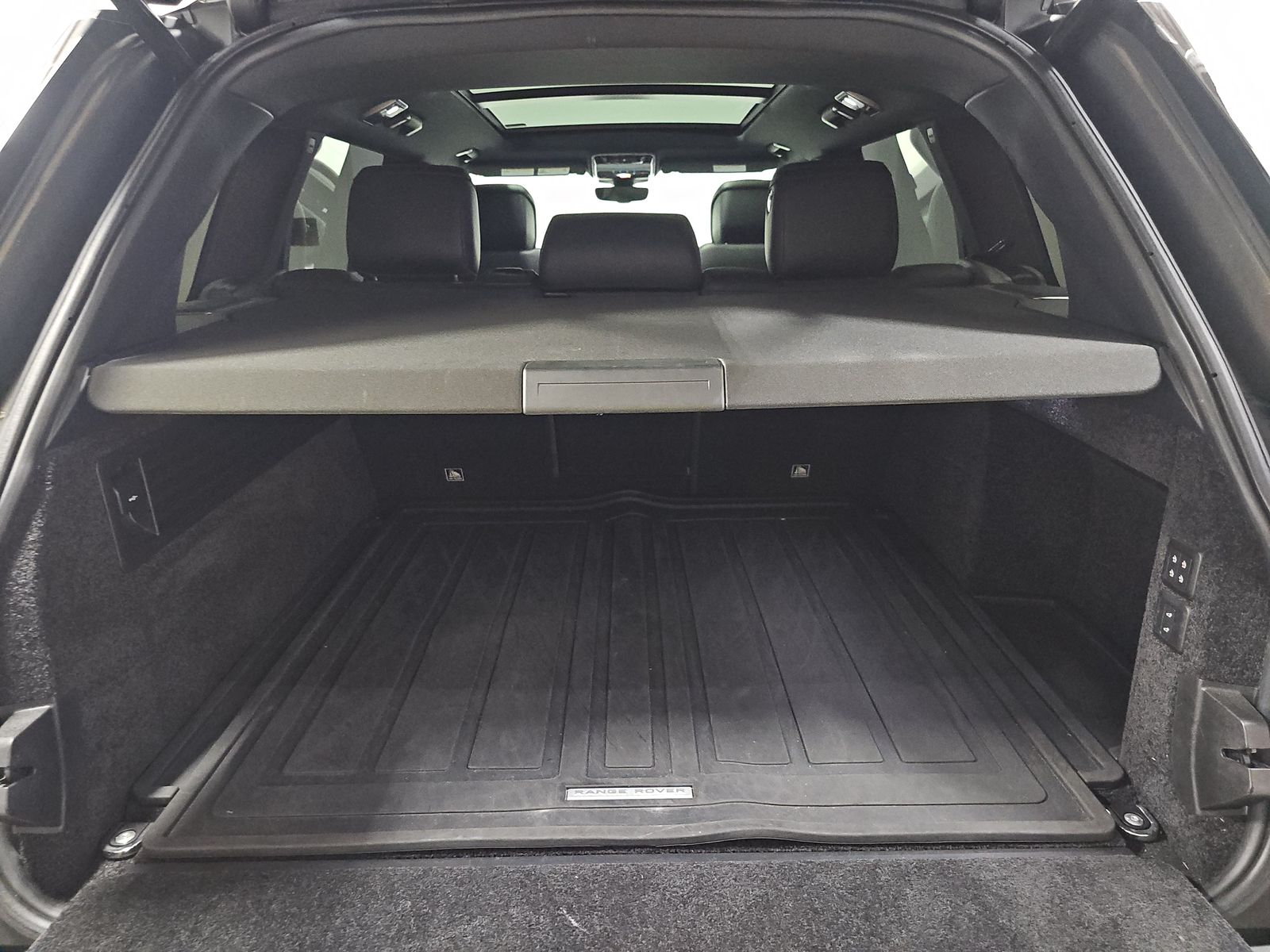 2019 Land Rover Range Rover Supercharged LWB AWD
