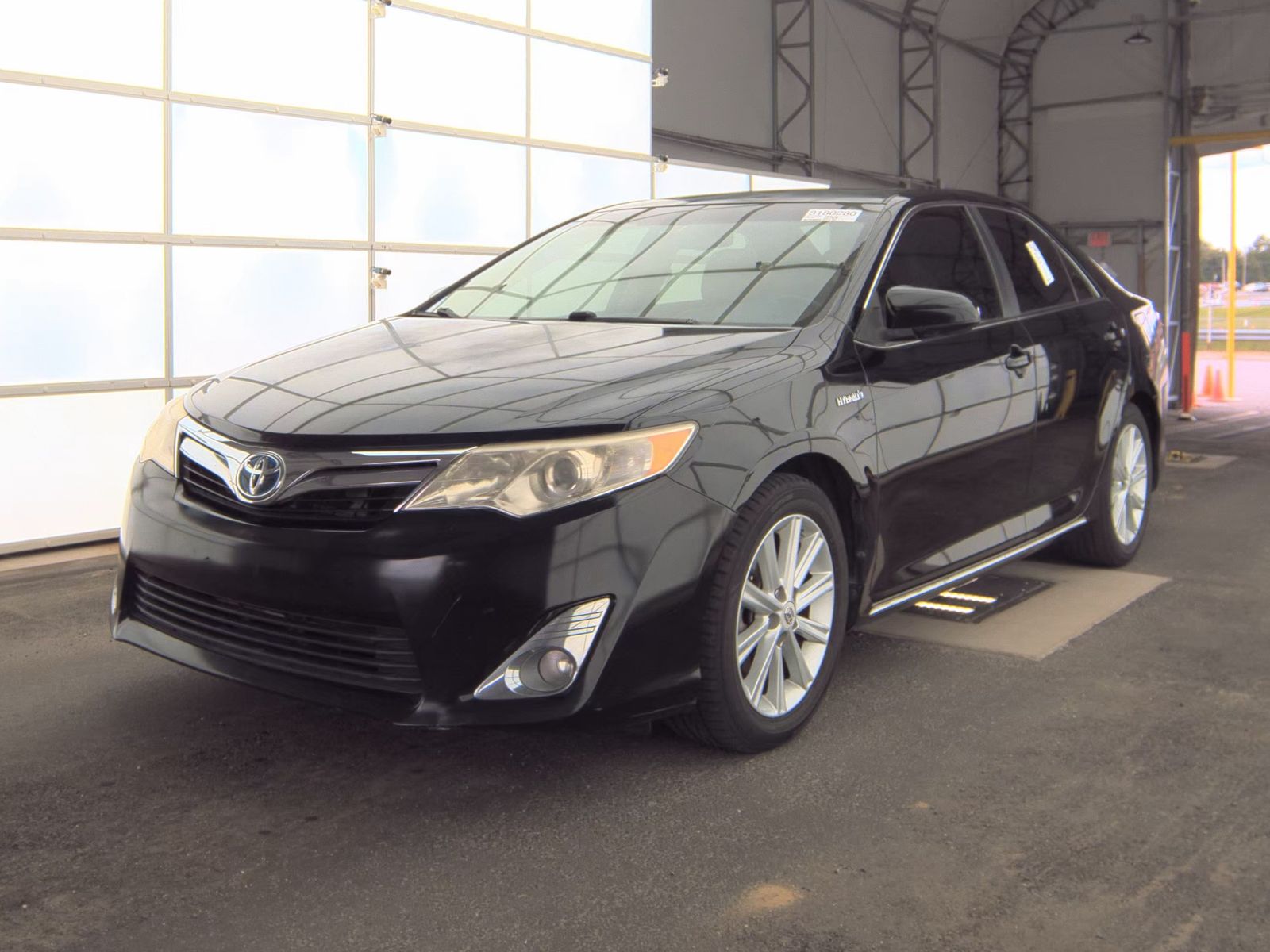 2012 Toyota Camry Hybrid XLE FWD