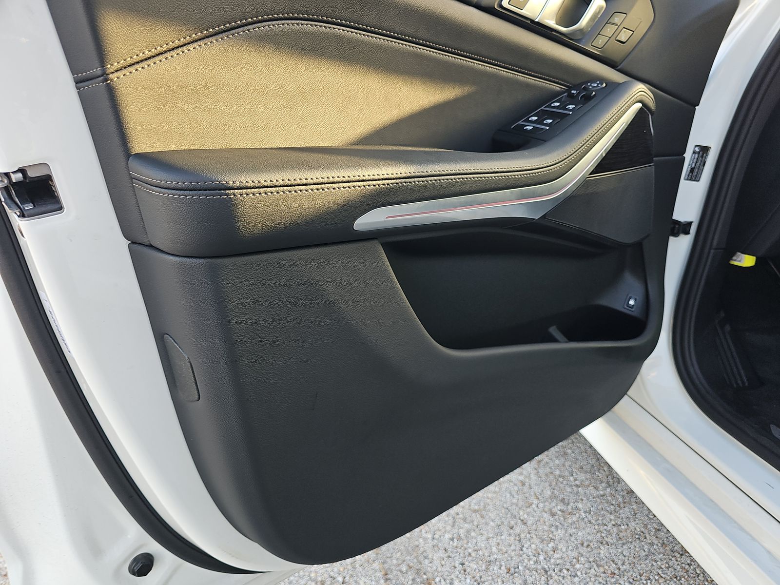 2025 BMW X5 xDrive50e AWD