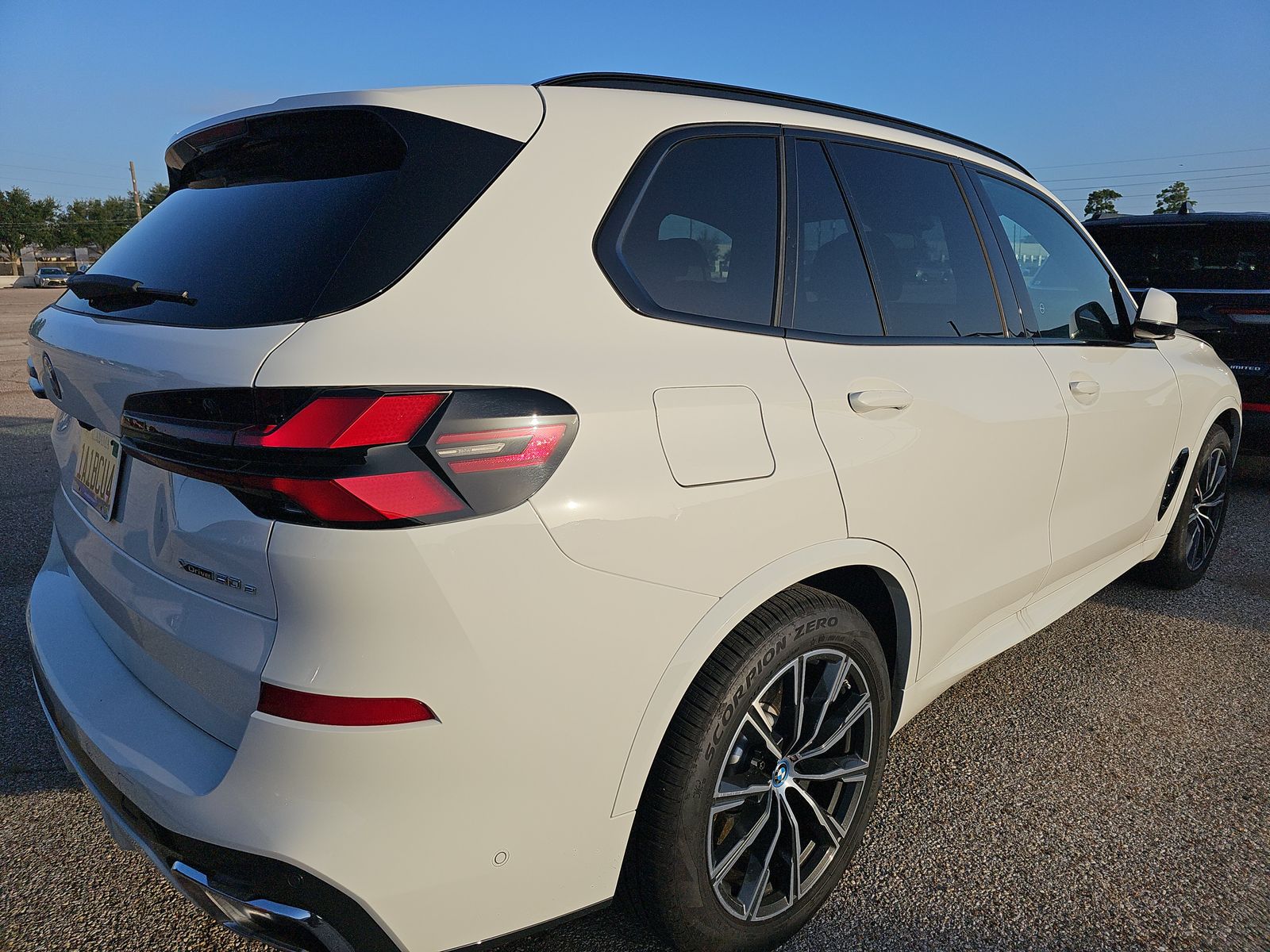 2025 BMW X5 xDrive50e AWD