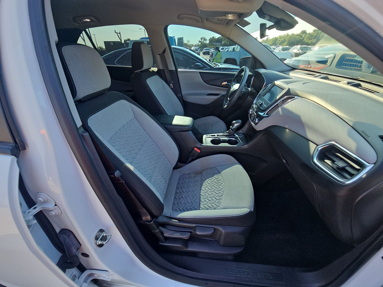 2022 Chevrolet Equinox LS FWD