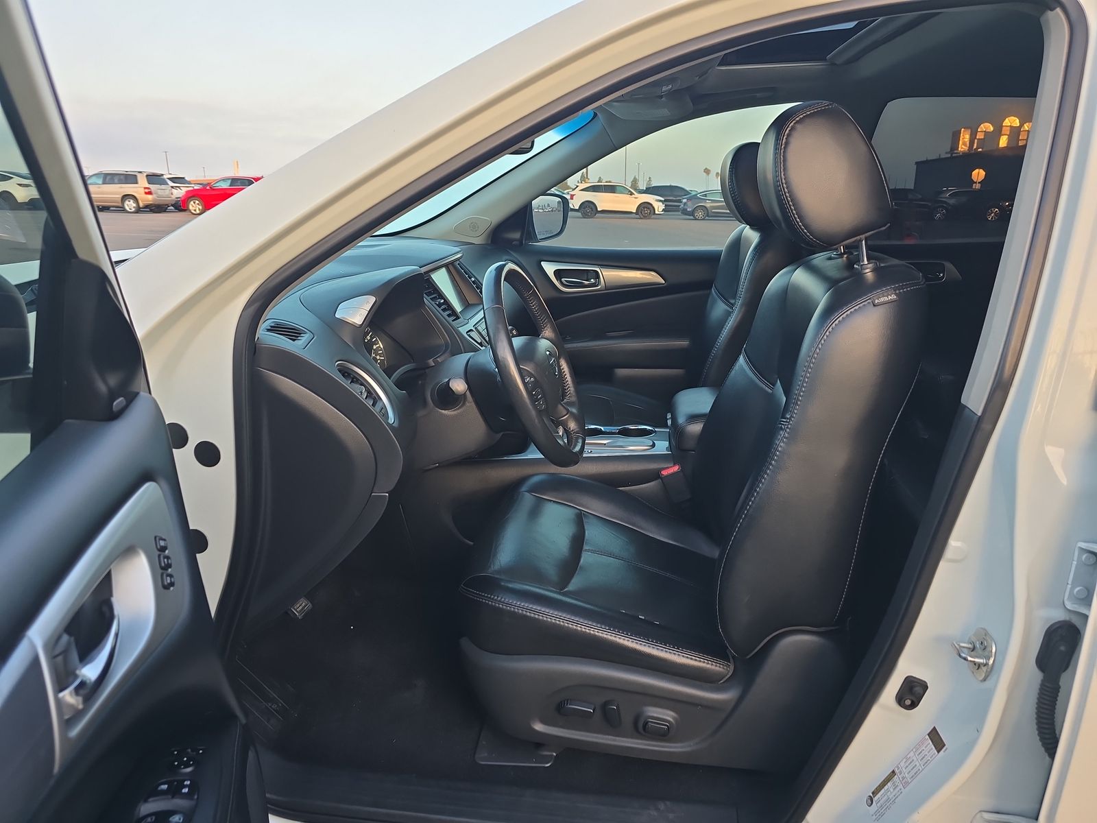 2018 Nissan Pathfinder SL FWD
