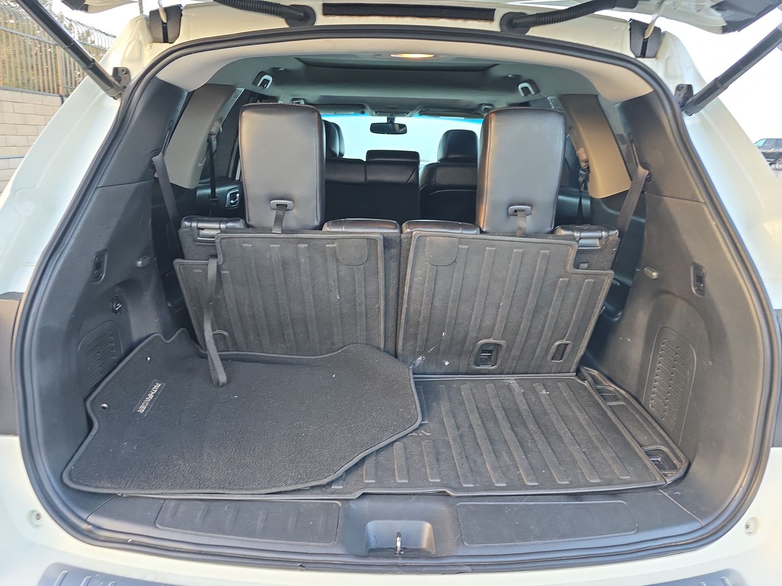 2018 Nissan Pathfinder SL FWD