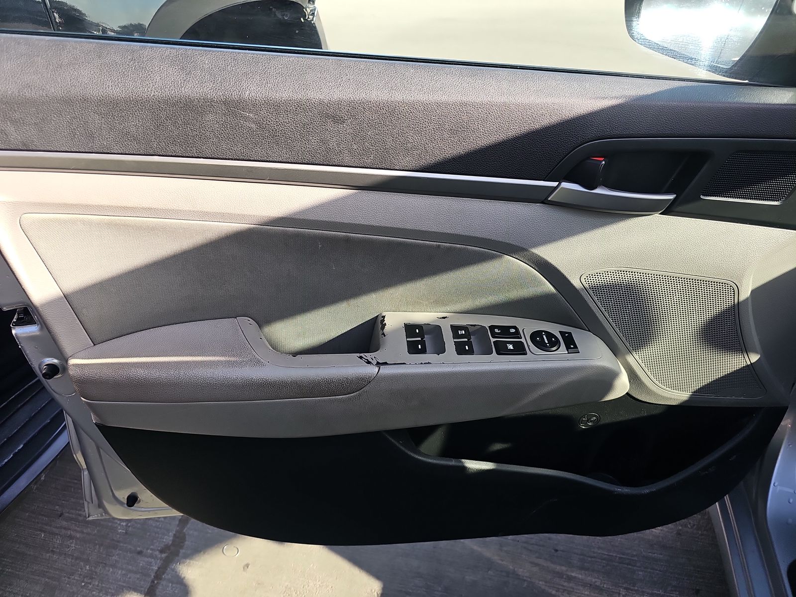 2018 Hyundai Elantra SEL FWD