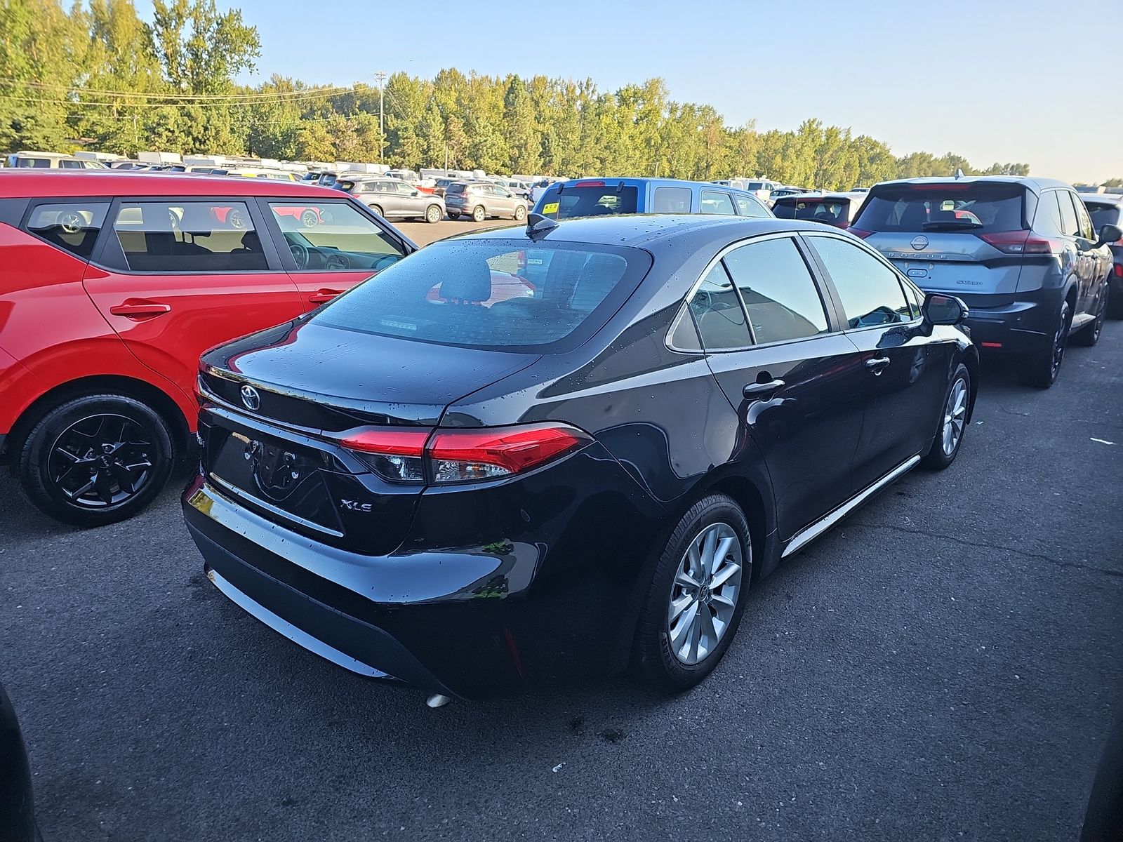 2021 Toyota Corolla XLE FWD