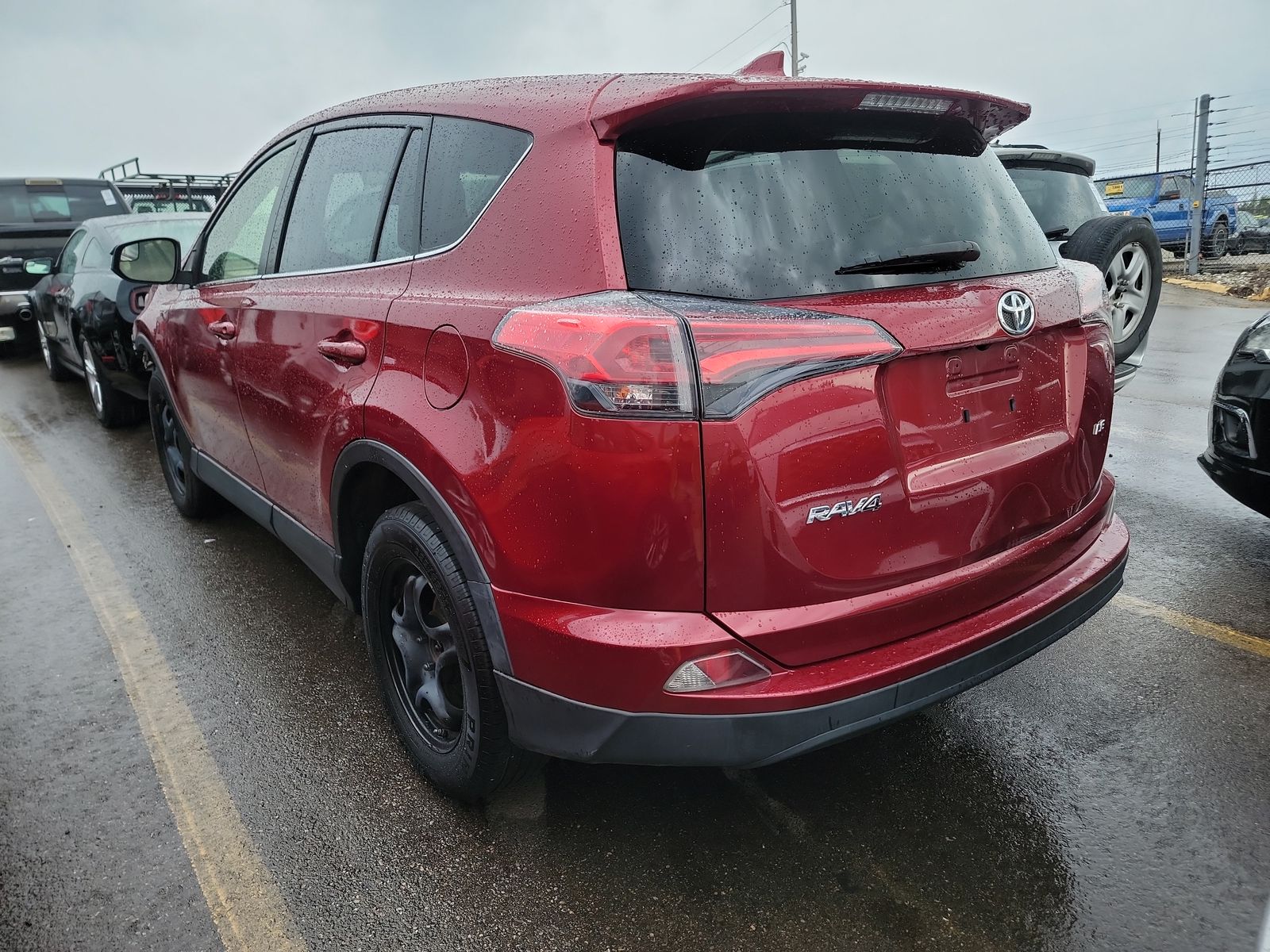 2018 Toyota RAV4 LE FWD