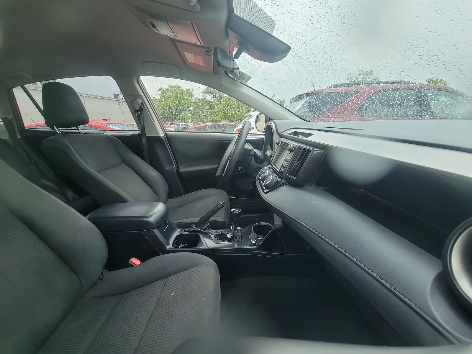 2018 Toyota RAV4 LE FWD