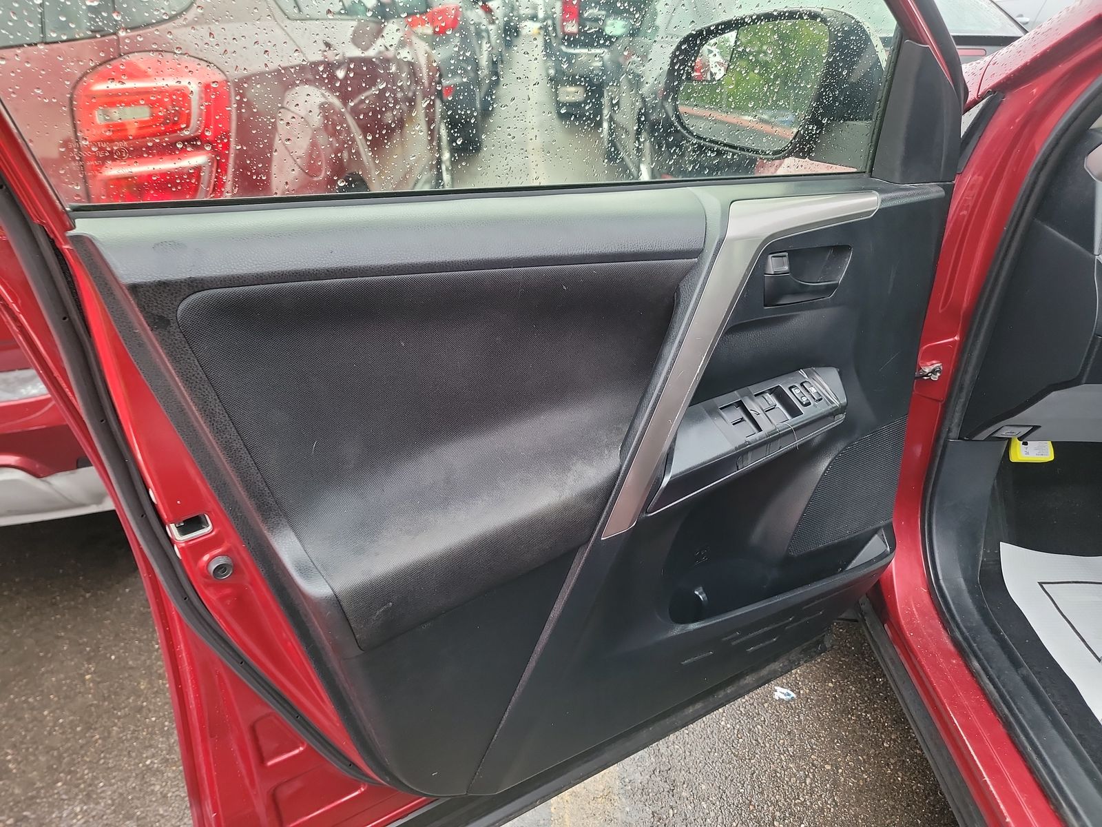 2018 Toyota RAV4 LE FWD