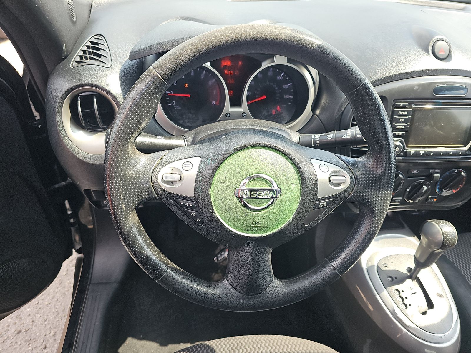2017 Nissan JUKE S FWD