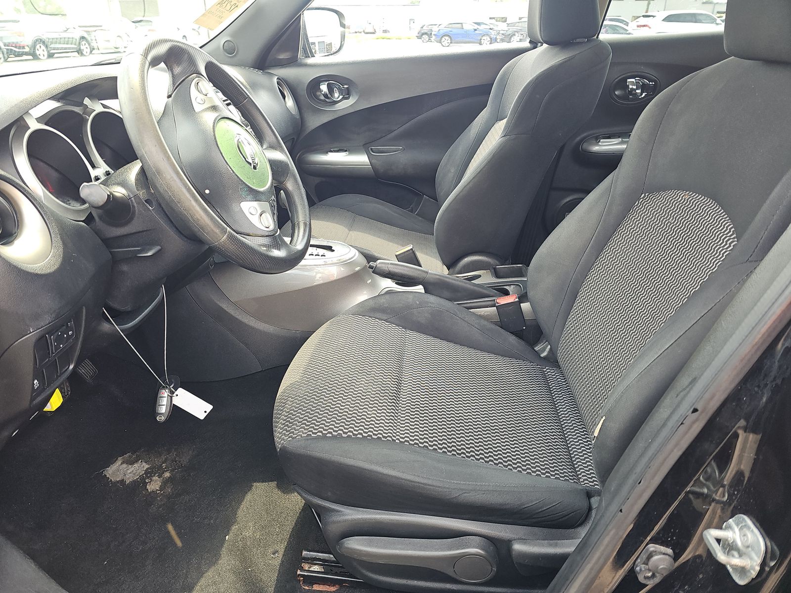 2017 Nissan JUKE S FWD