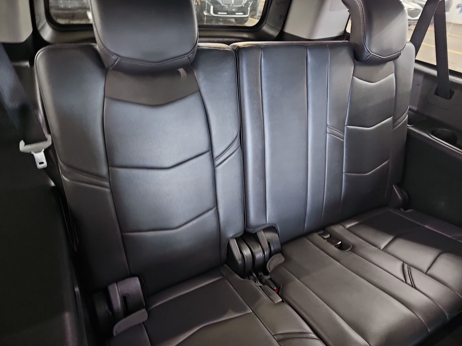 2018 Cadillac Escalade ESV Luxury AWD
