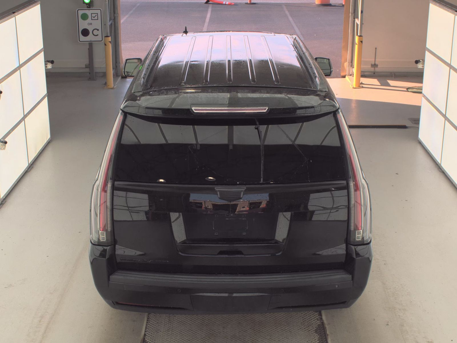 2018 Cadillac Escalade ESV Luxury AWD