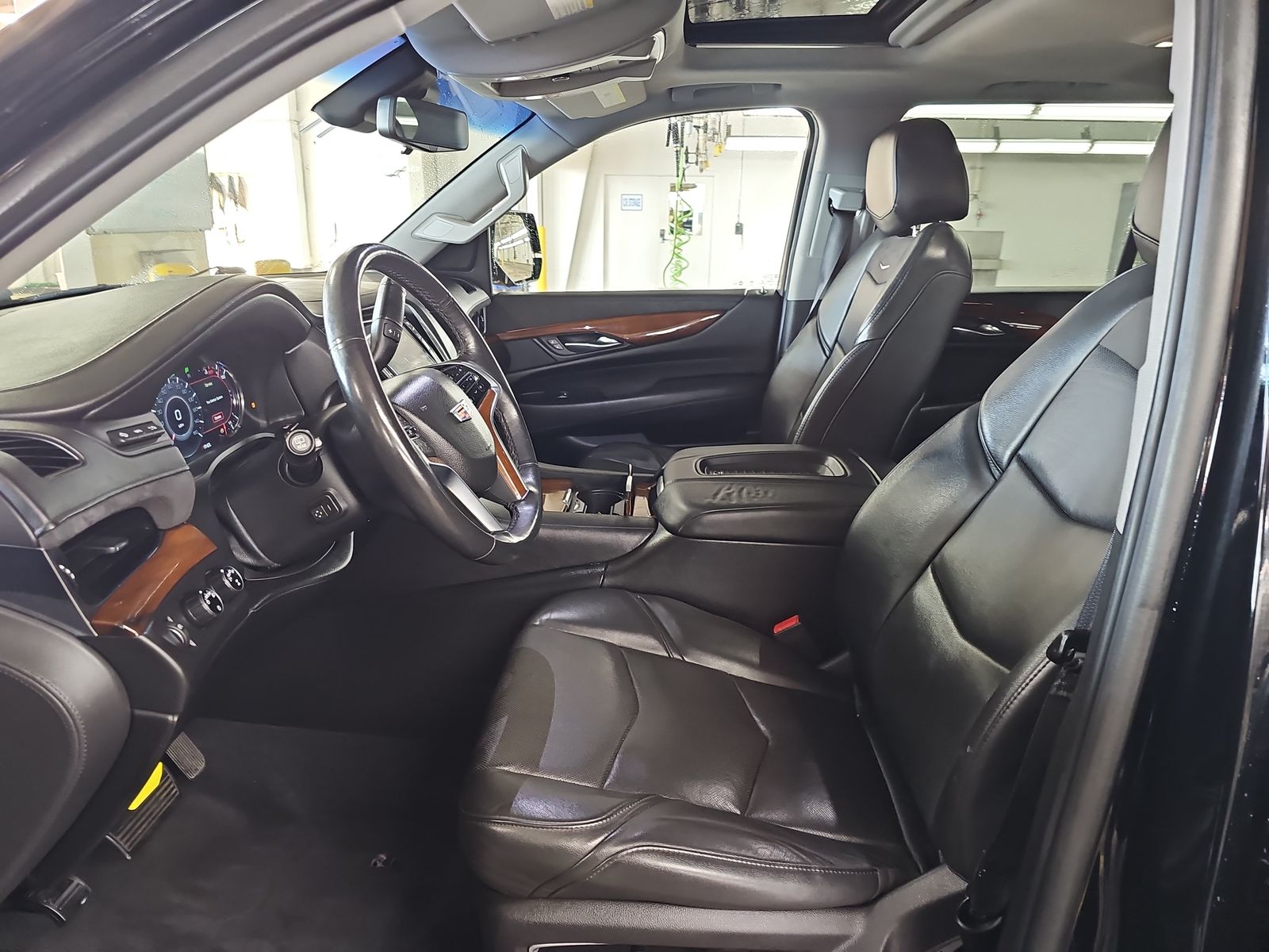 2018 Cadillac Escalade ESV Luxury AWD