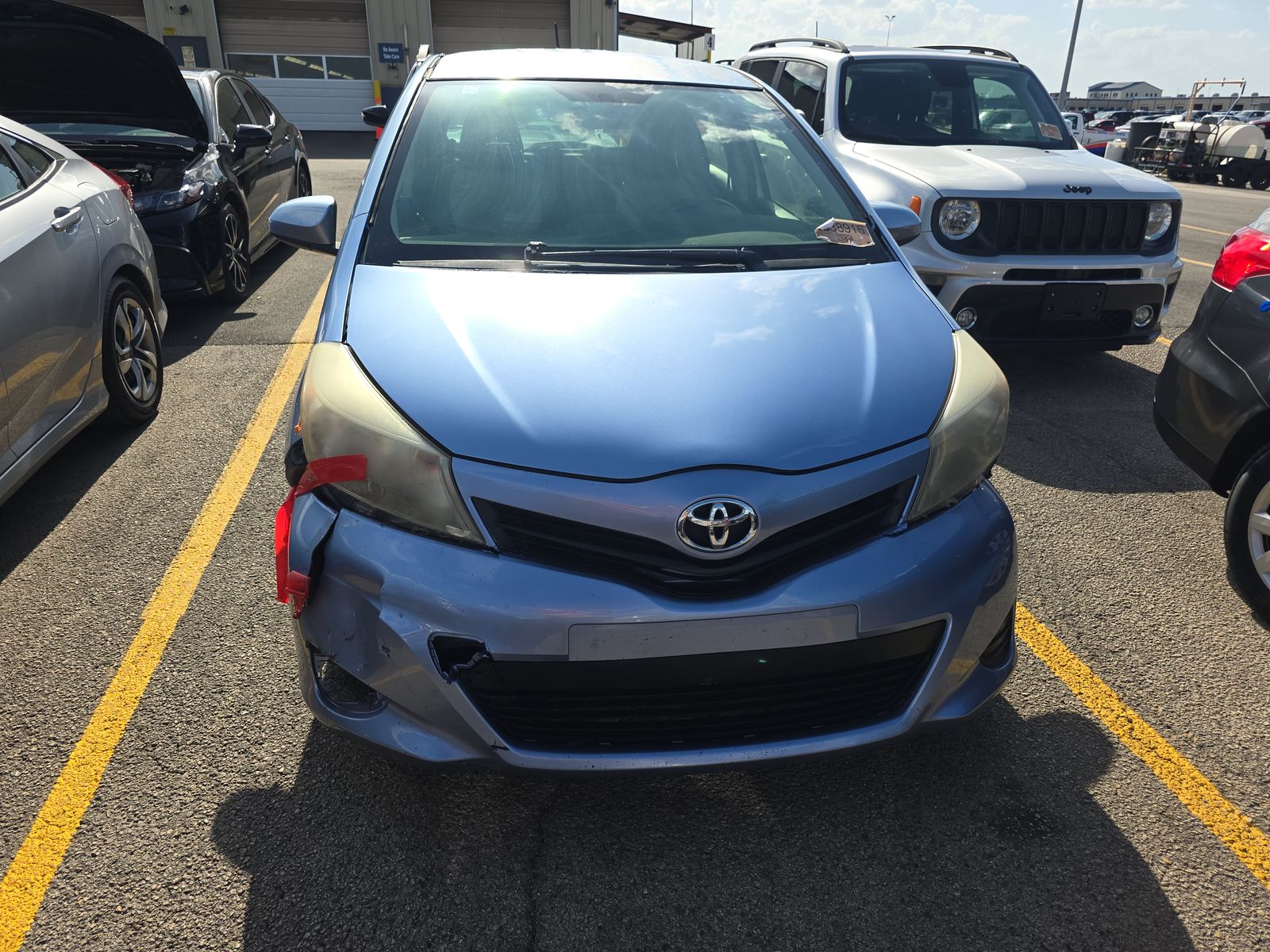2014 Toyota Yaris LE FWD