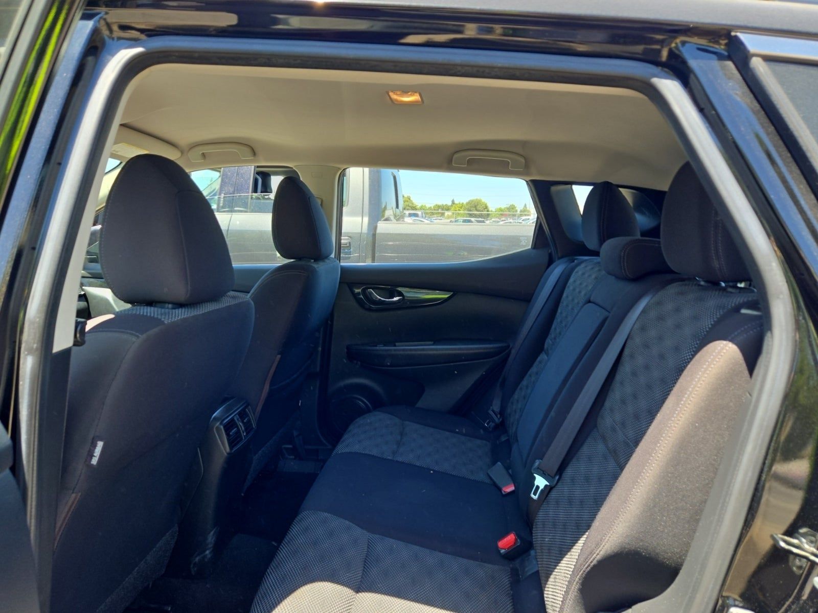 2018 Nissan Rogue Sport SV FWD