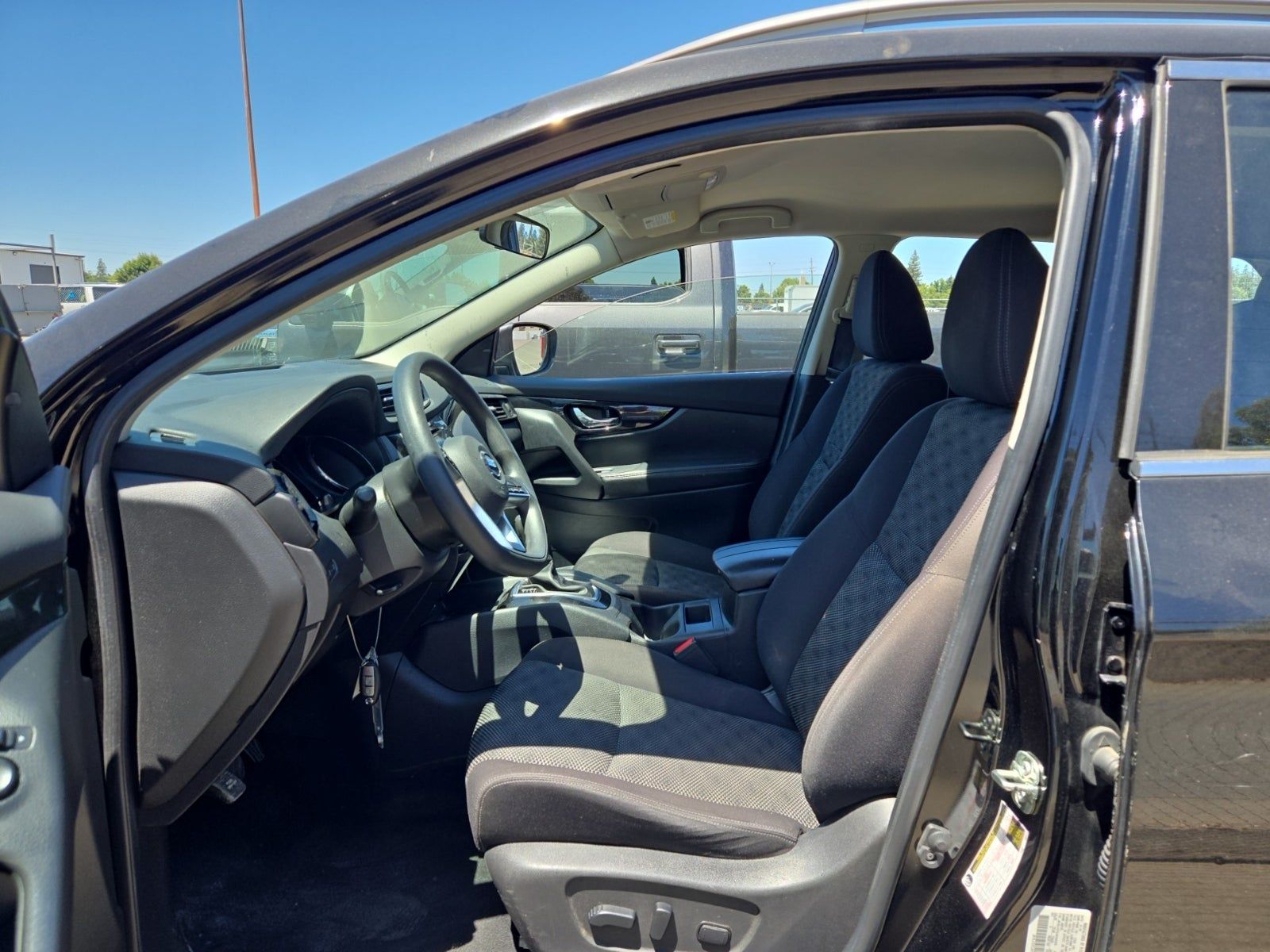 2018 Nissan Rogue Sport SV FWD