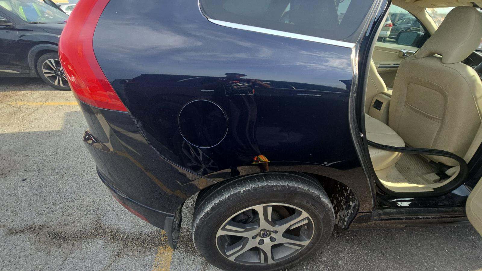 2016 Volvo XC60 T5 Platinum AWD