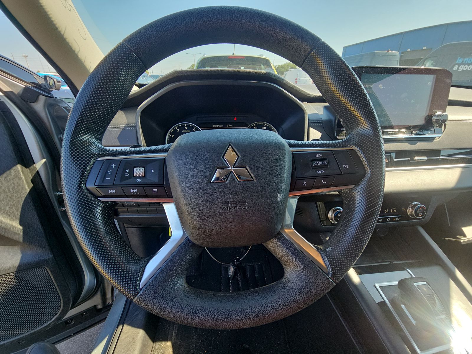 2024 Mitsubishi Outlander ES FWD