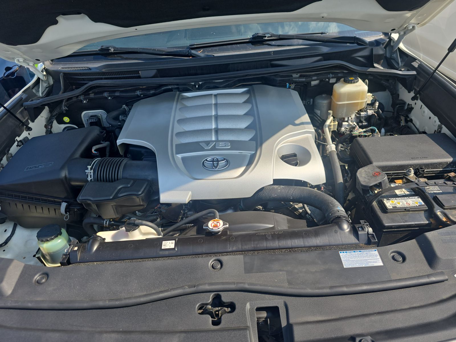 2020 Toyota Land Cruiser Base AWD