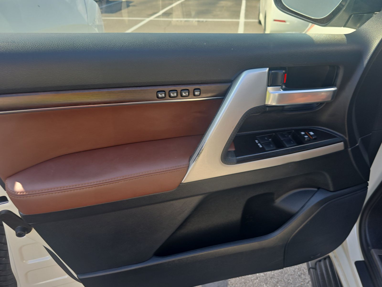 2020 Toyota Land Cruiser Base AWD