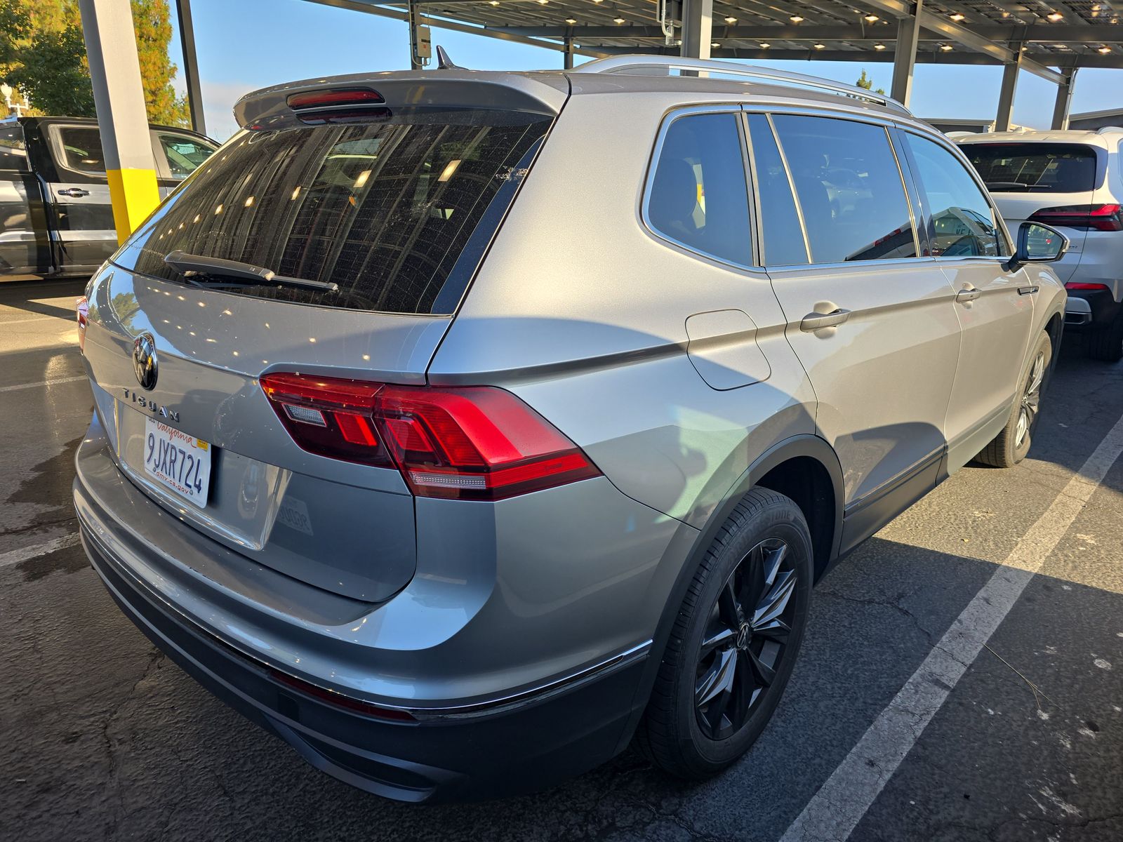 2024 Volkswagen Tiguan 2.0T SE FWD