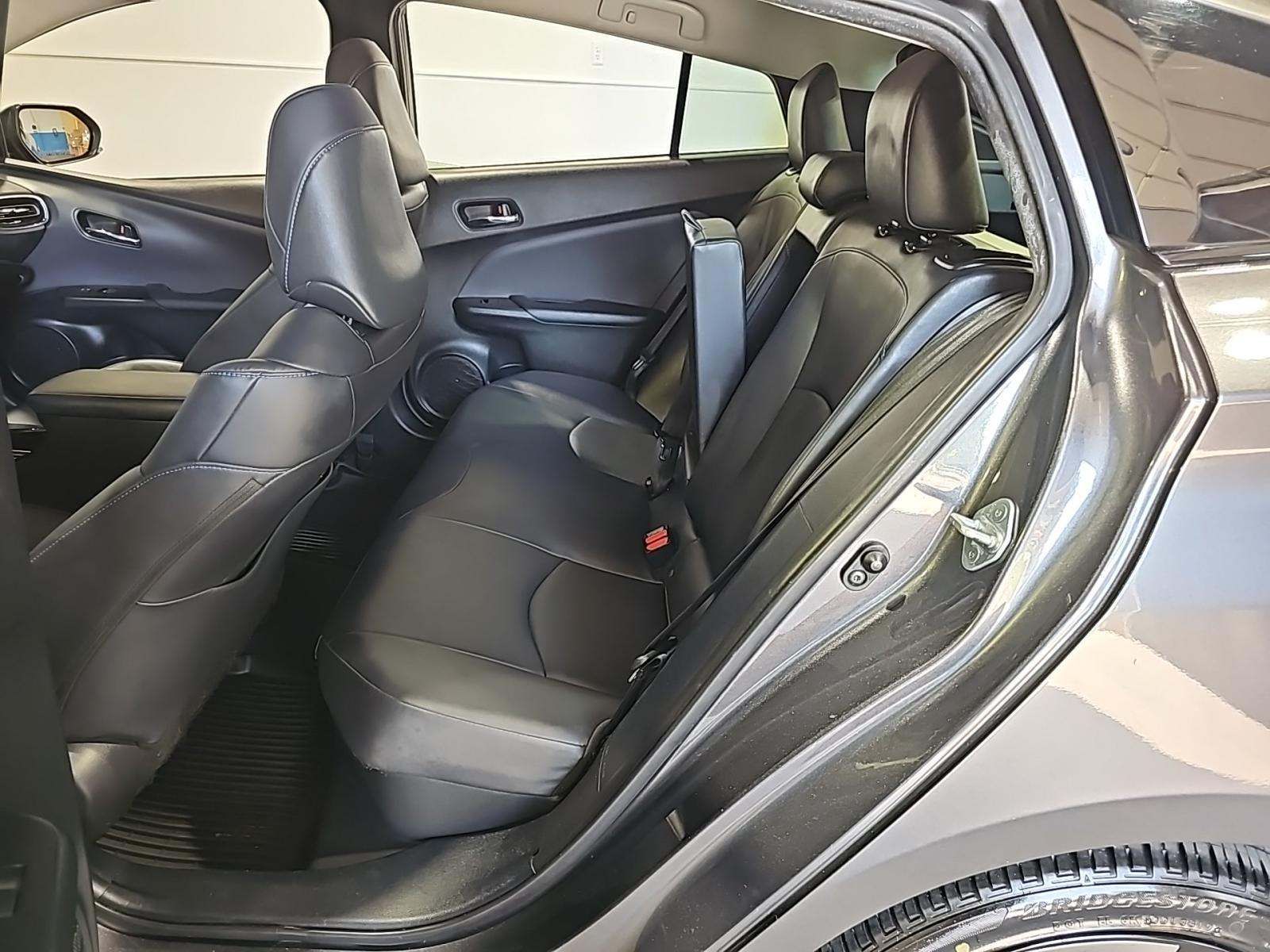 2021 Toyota Prius Limited FWD