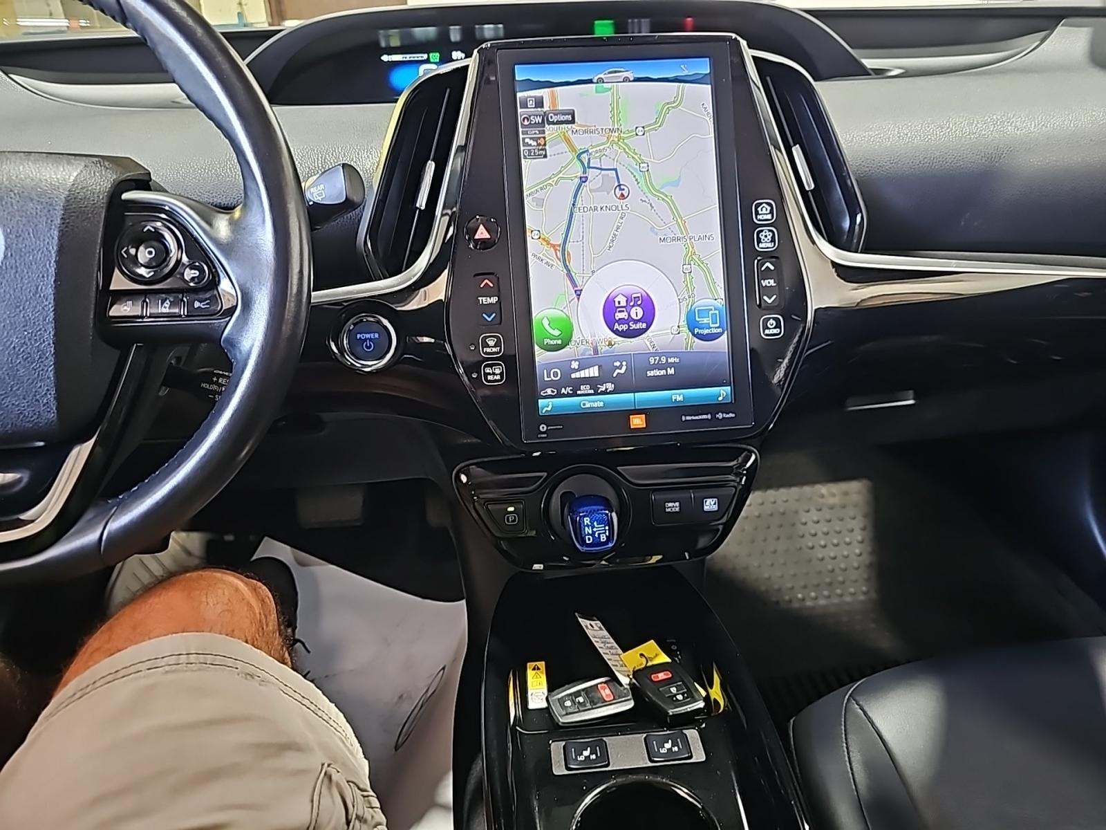 2021 Toyota Prius Limited FWD
