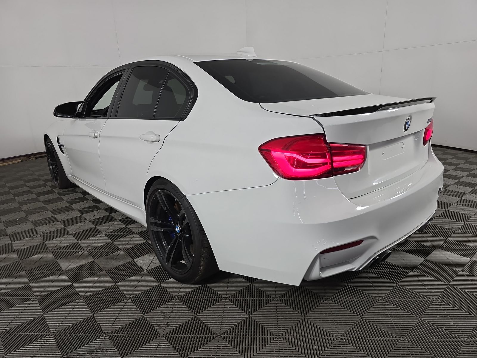 2018 BMW M3 Base RWD