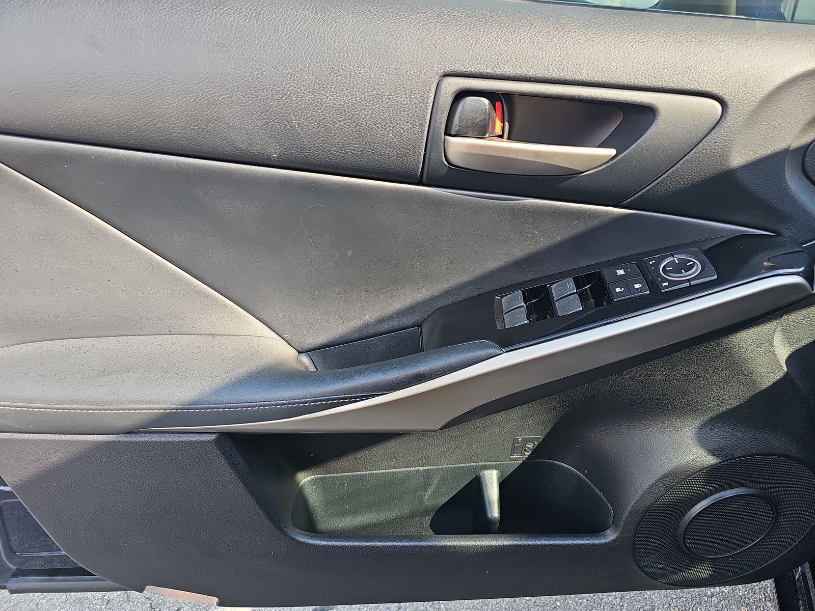 2017 Lexus IS IS 200t RWD