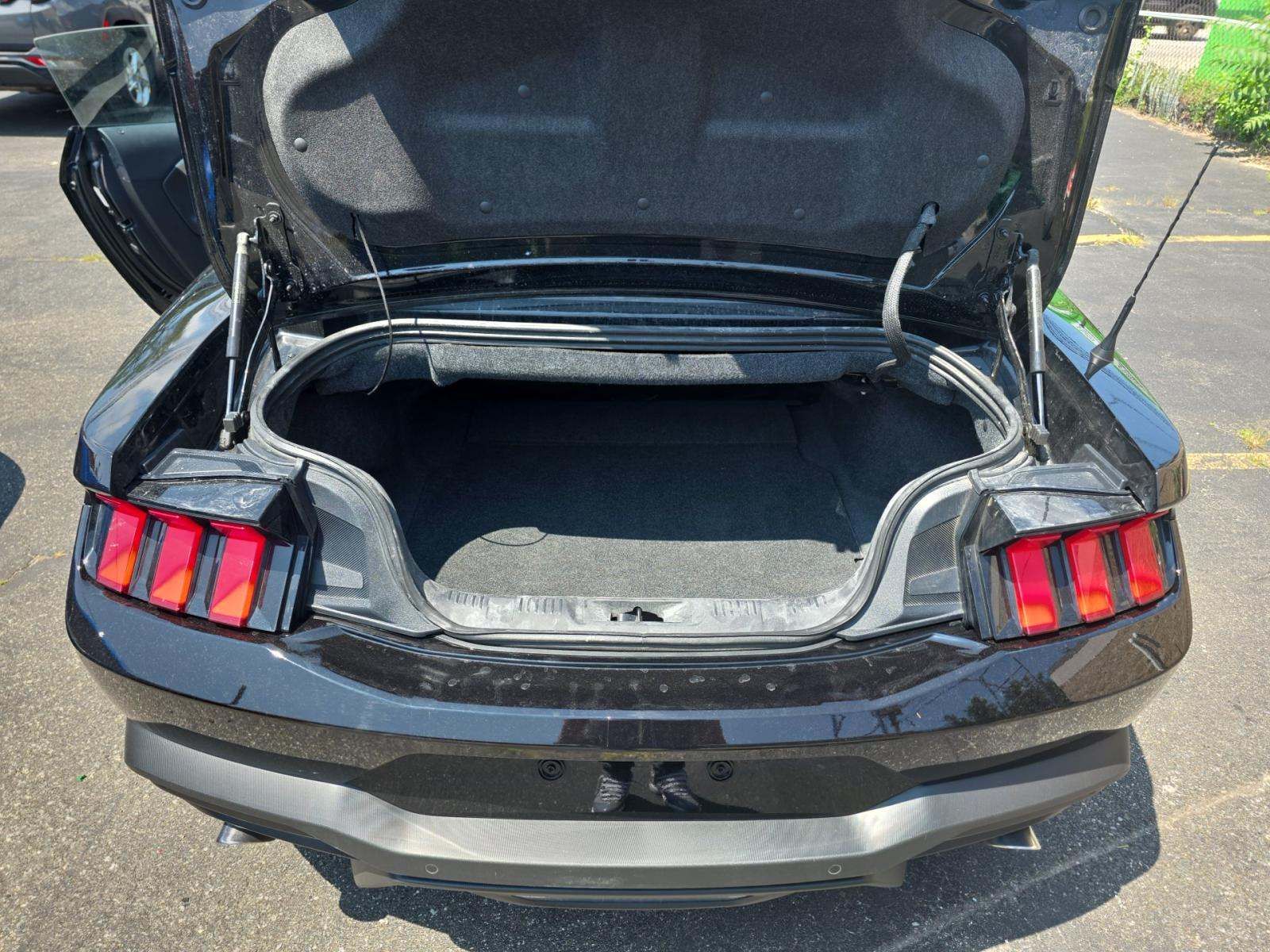 2024 Ford Mustang EcoBoost Premium RWD