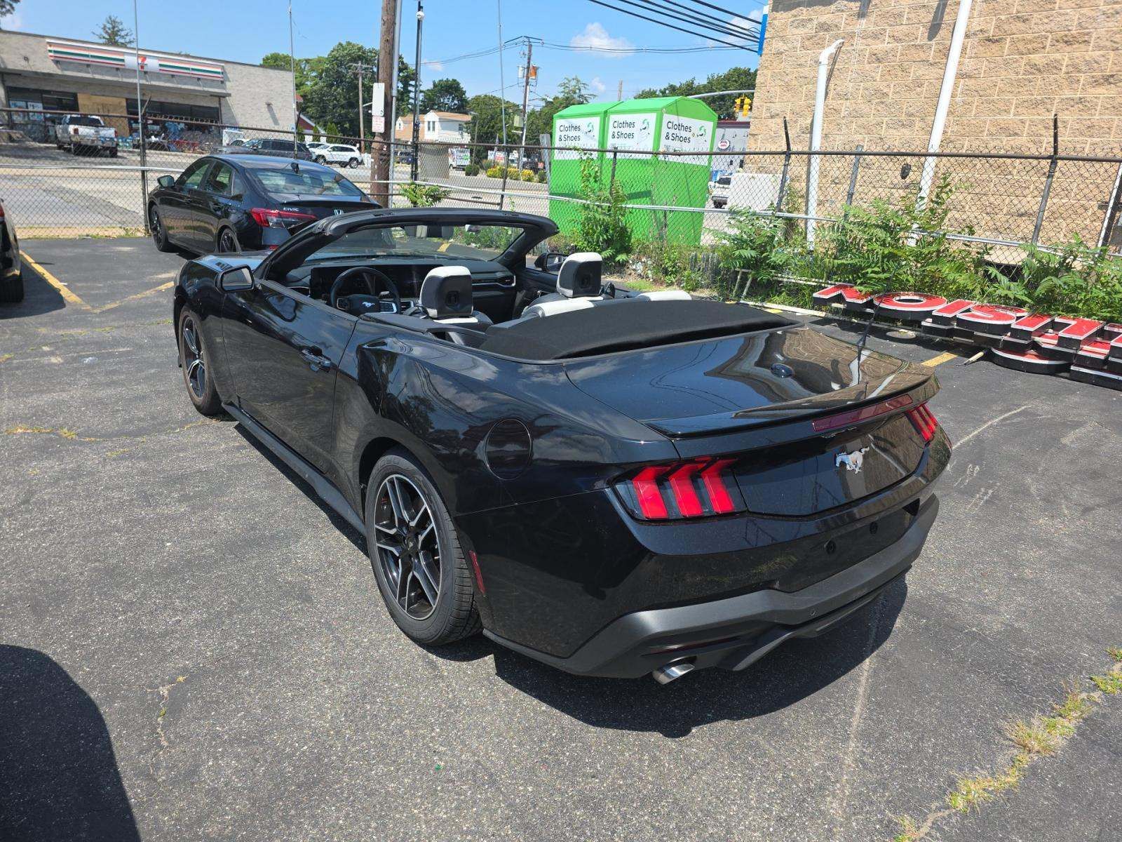 2024 Ford Mustang EcoBoost Premium RWD