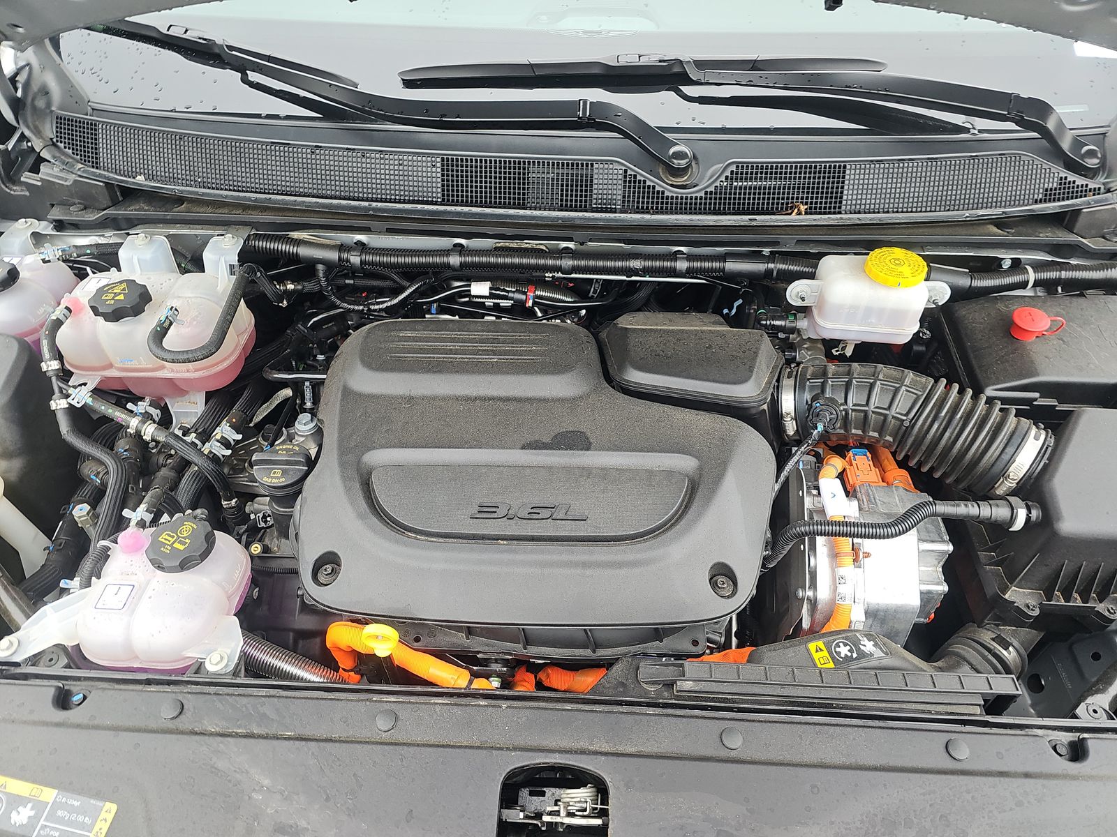 2024 Chrysler Pacifica Hybrid Select FWD