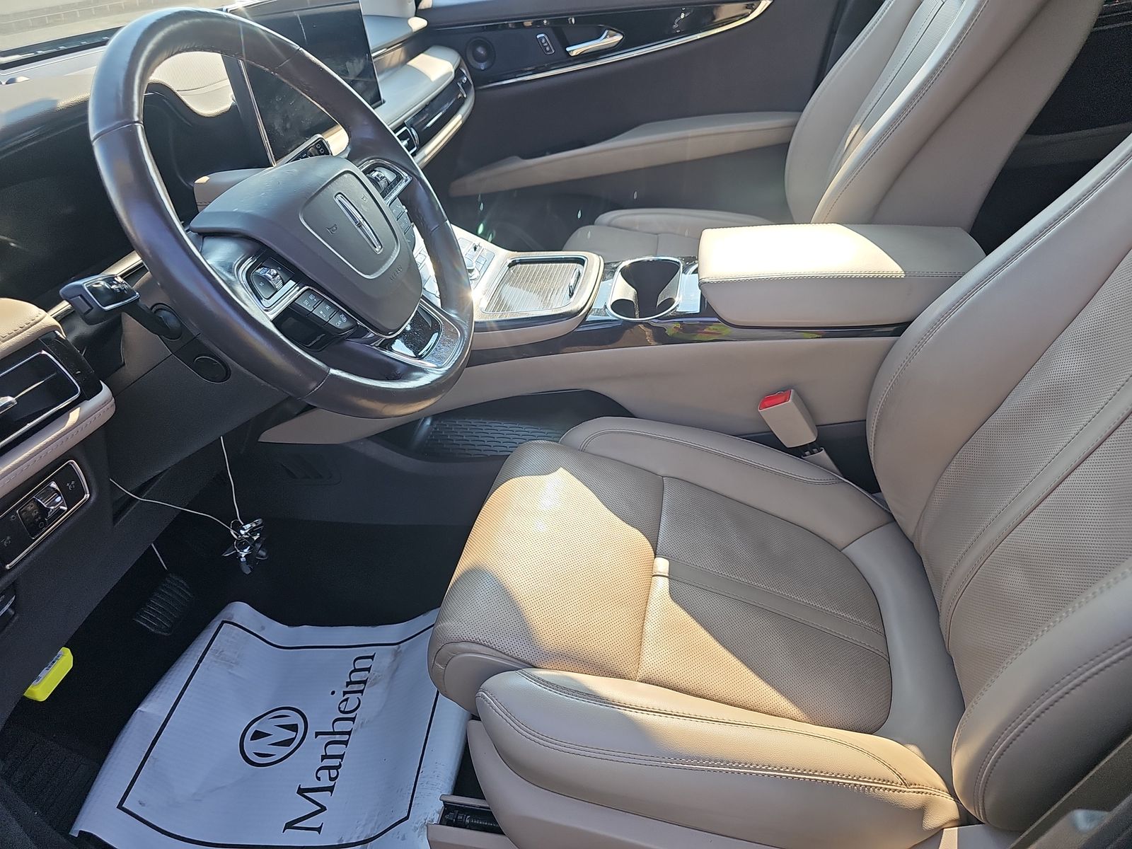 2022 Lincoln Nautilus Reserve AWD