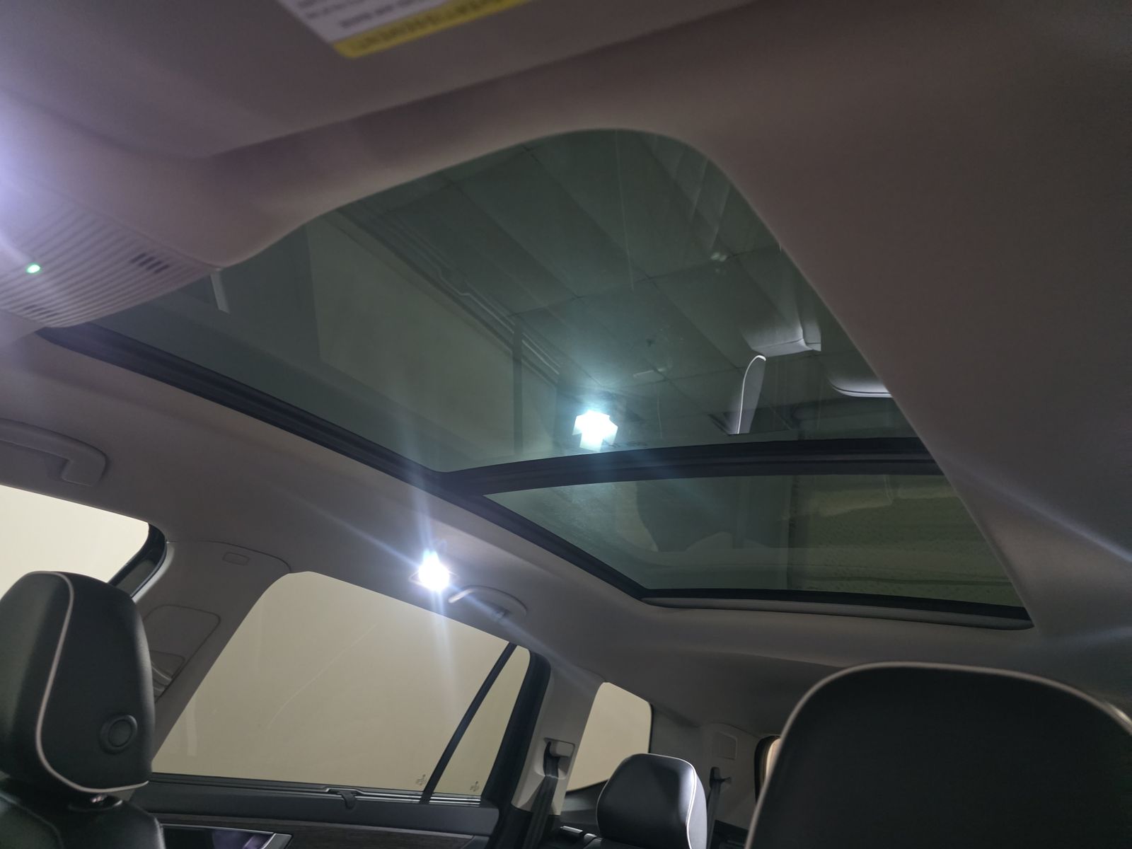 2024 Volkswagen Atlas 2.0T SEL Premium R-Line AWD