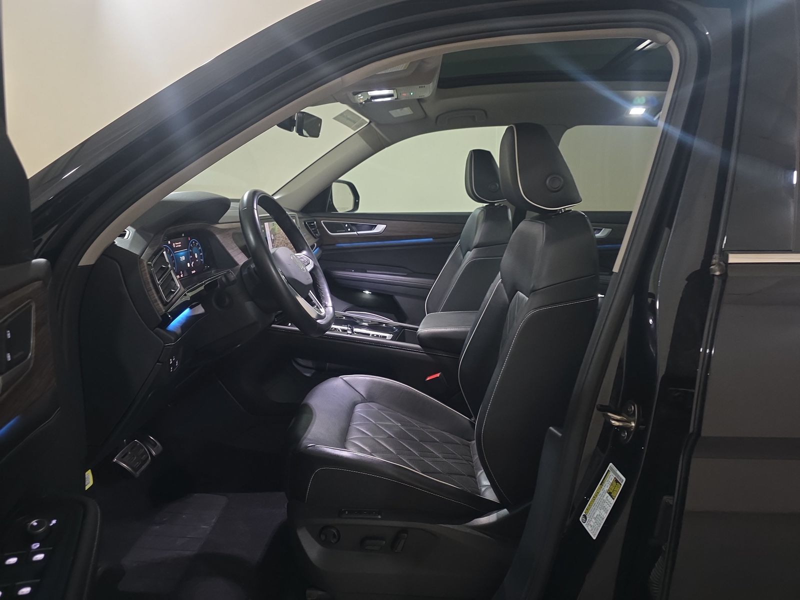 2024 Volkswagen Atlas 2.0T SEL Premium R-Line AWD