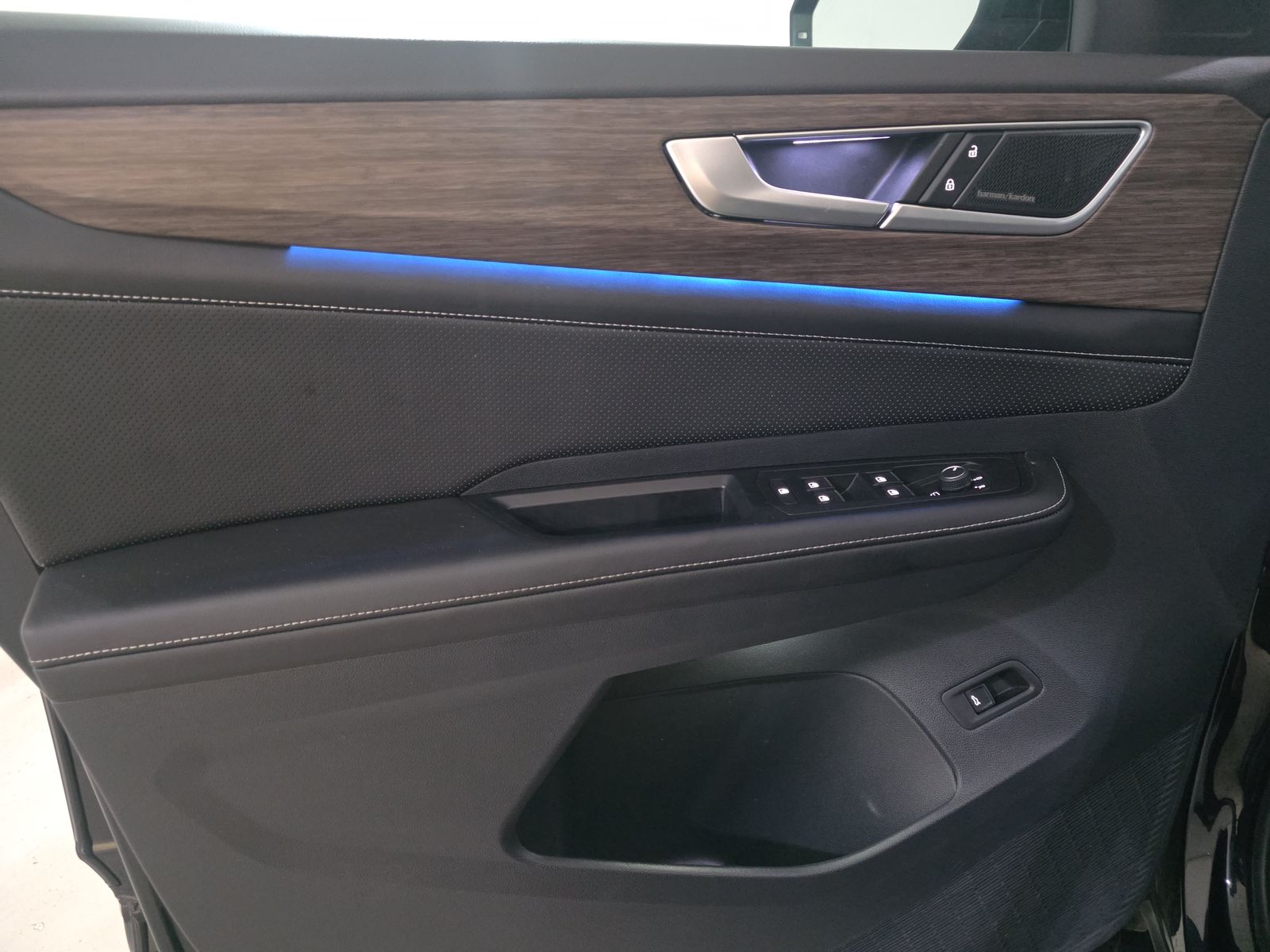 2024 Volkswagen Atlas 2.0T SEL Premium R-Line AWD