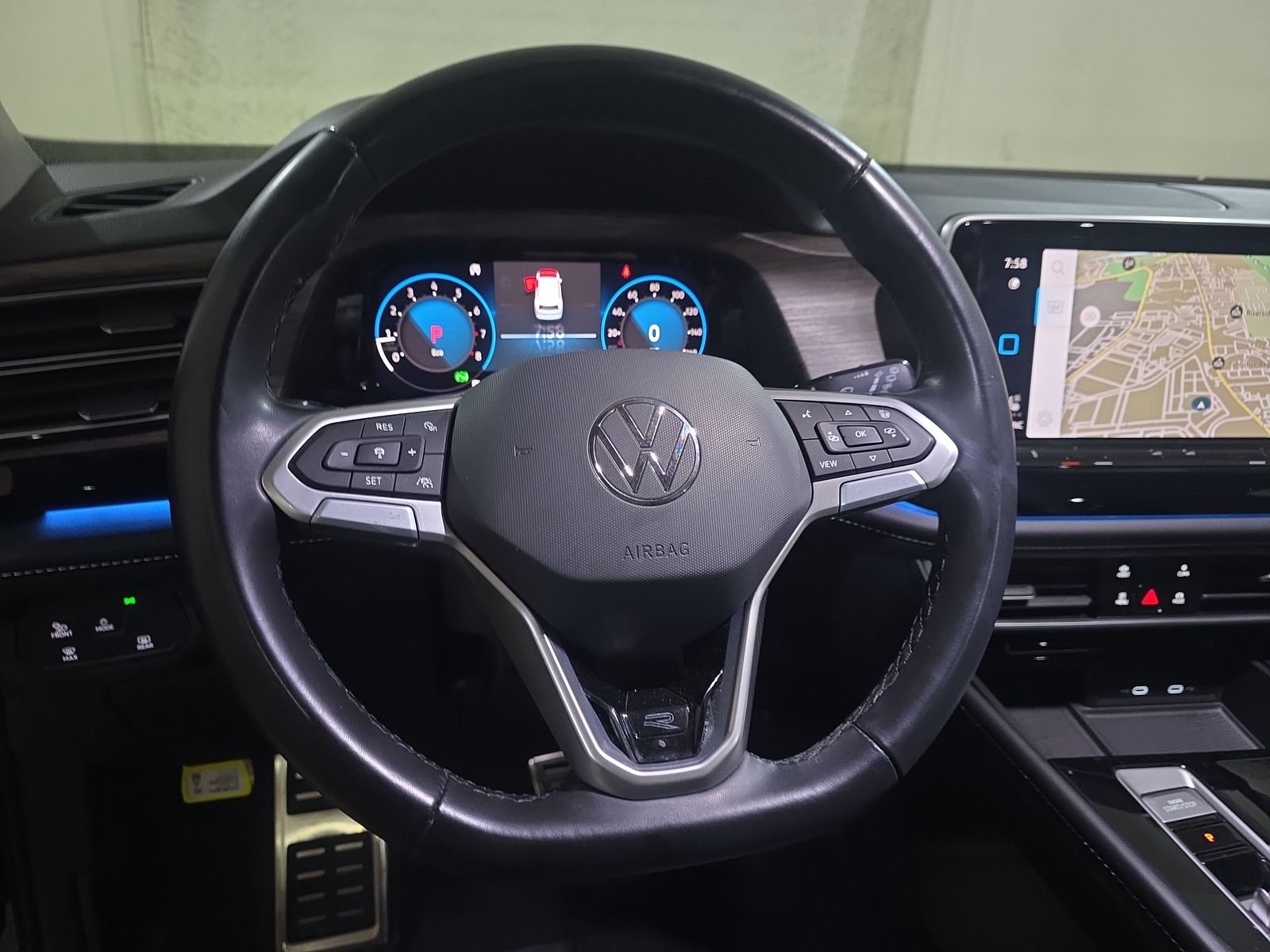 2024 Volkswagen Atlas 2.0T SEL Premium R-Line AWD